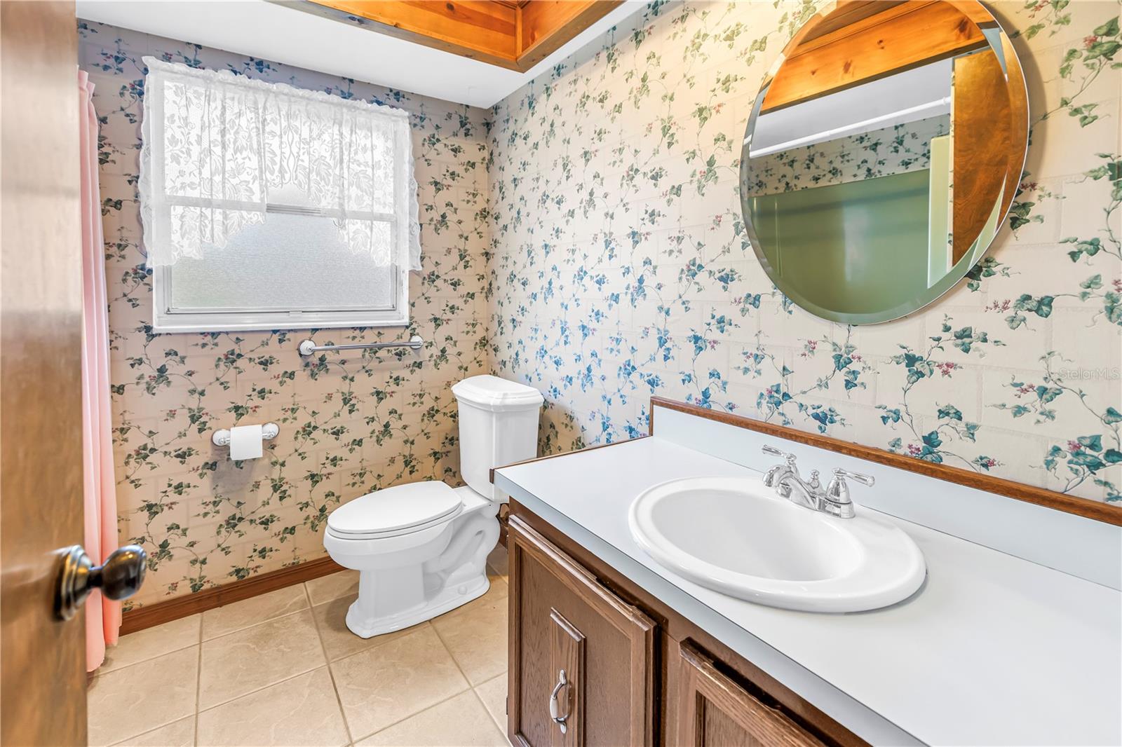 10657 DEL PRADO DR E, LARGO, FL — photo 39