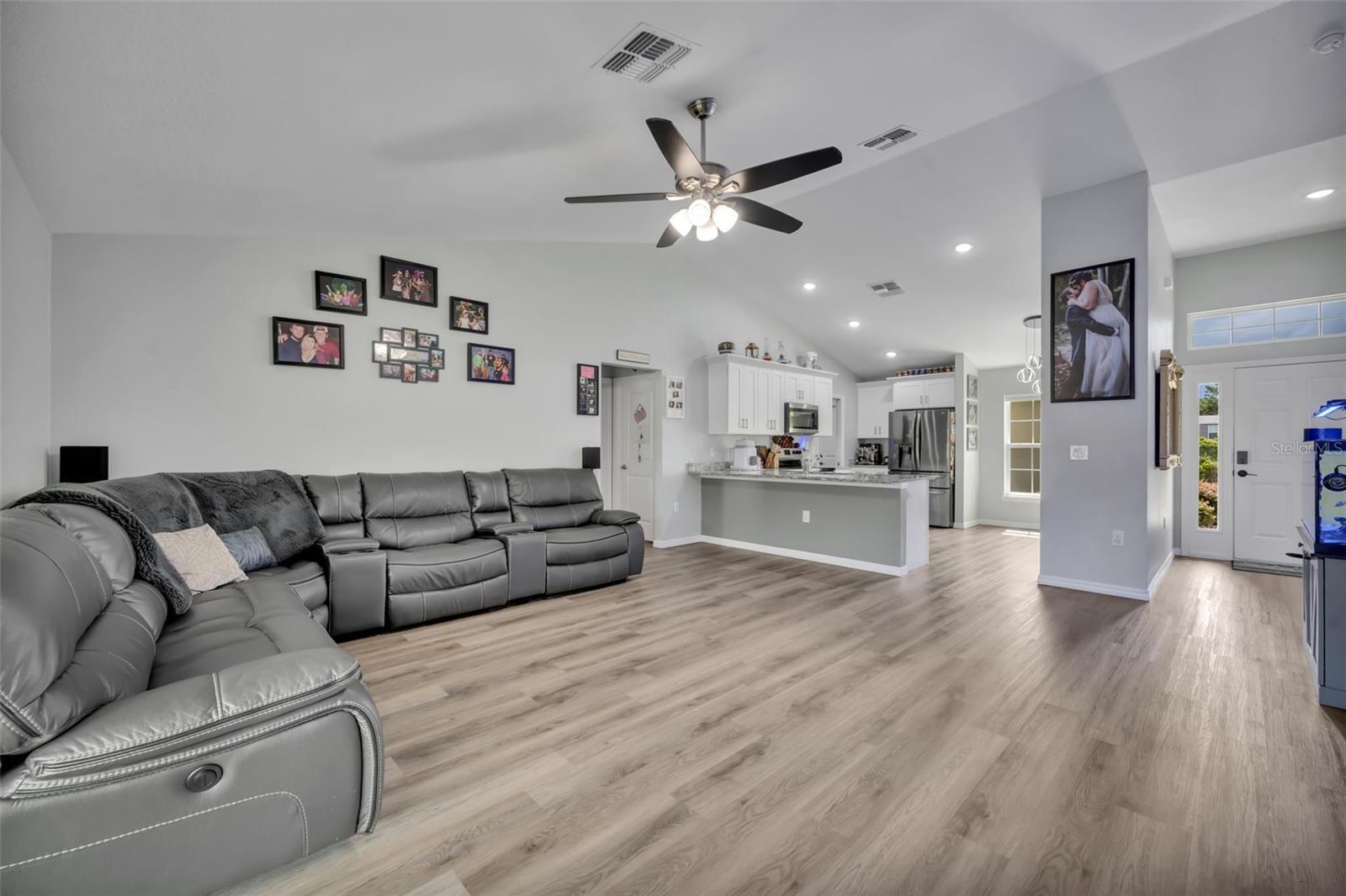 40610 E FOURTH AVE, UMATILLA, FL — photo 19