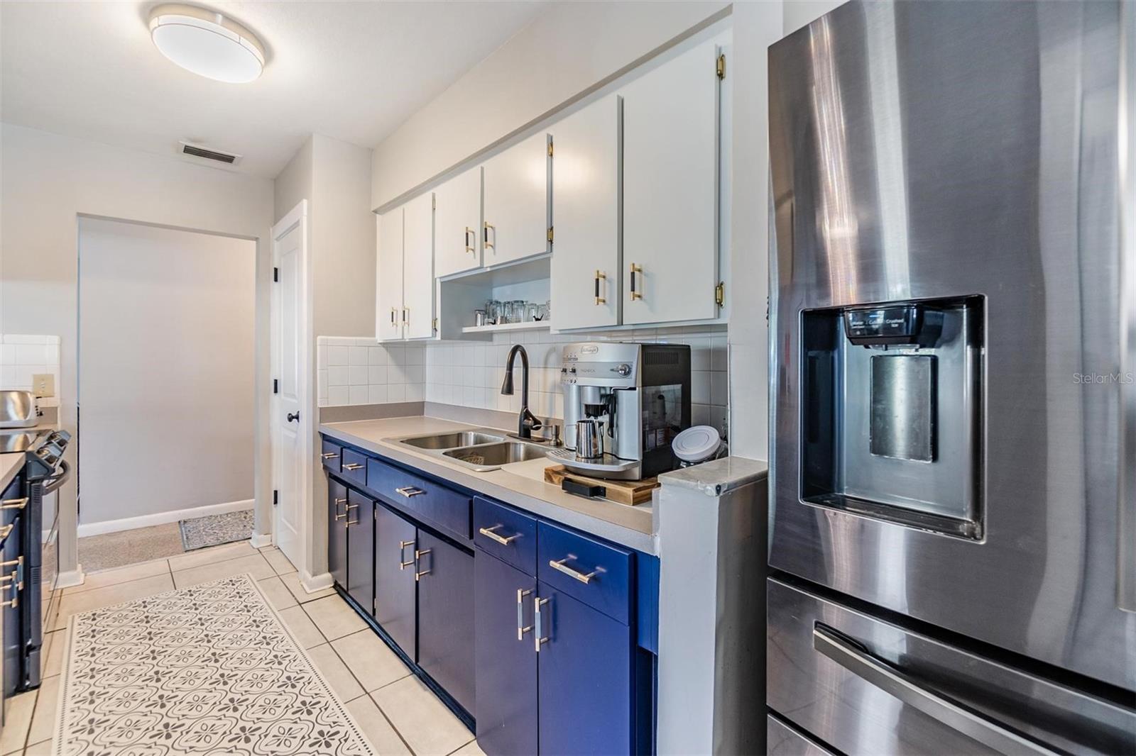 2808 W LAKE AVE, TAMPA, FL — photo 14