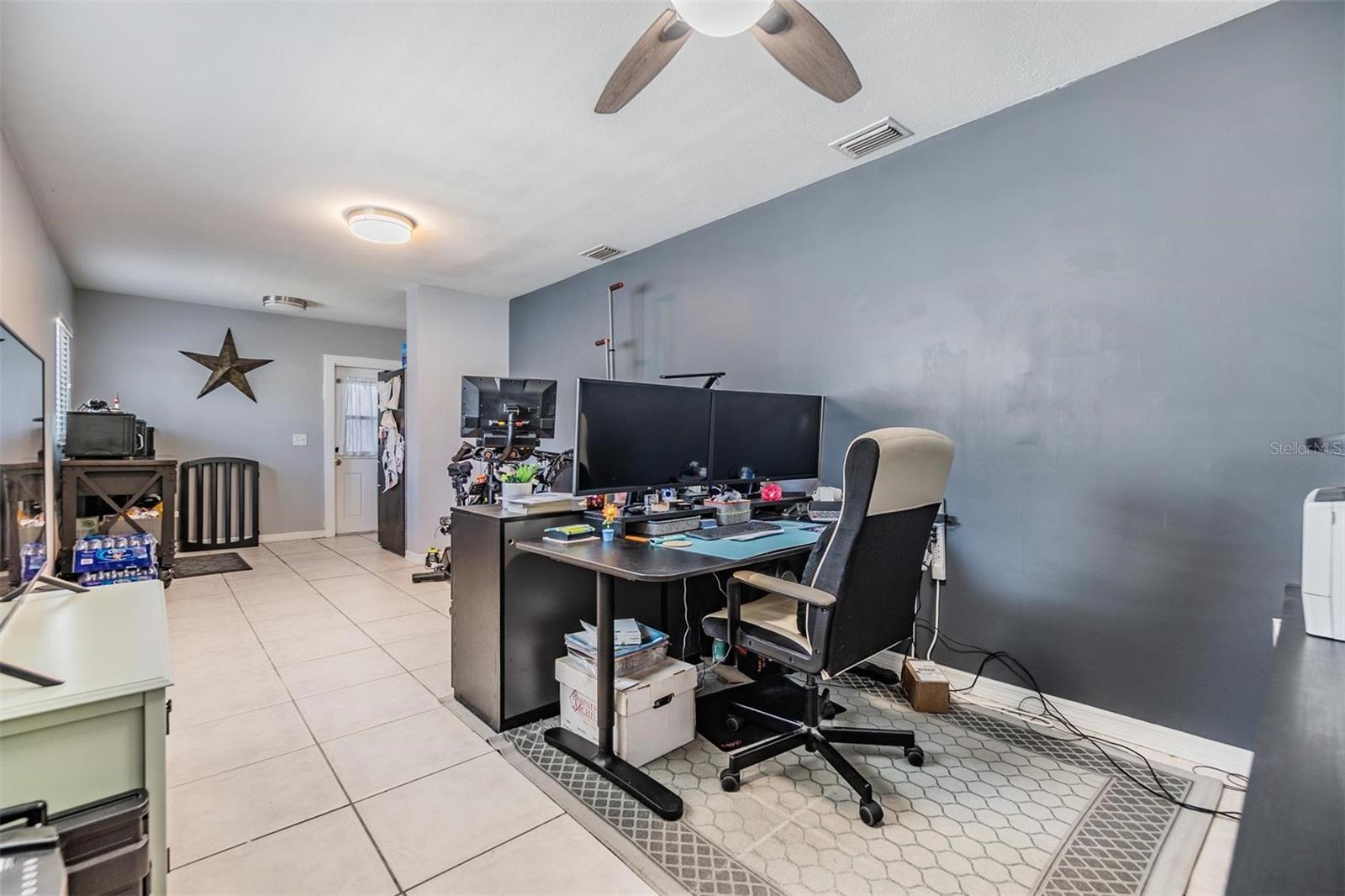 2808 W LAKE AVE, TAMPA, FL — photo 16