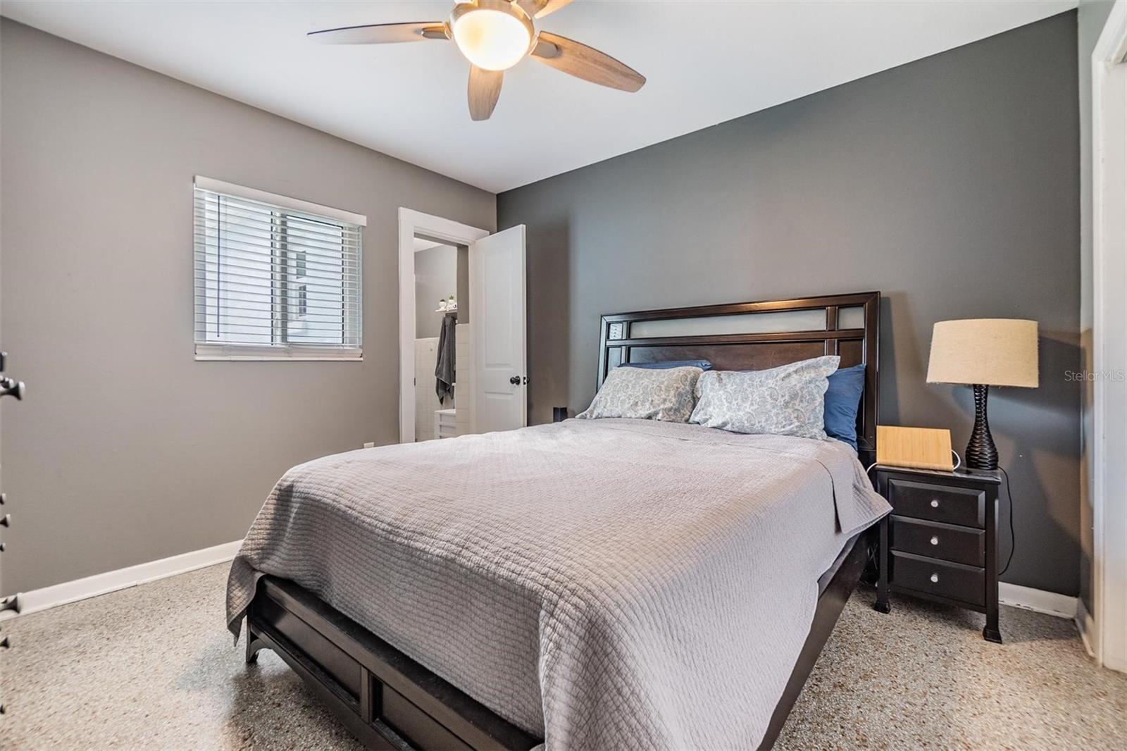 2808 W LAKE AVE, TAMPA, FL — photo 18