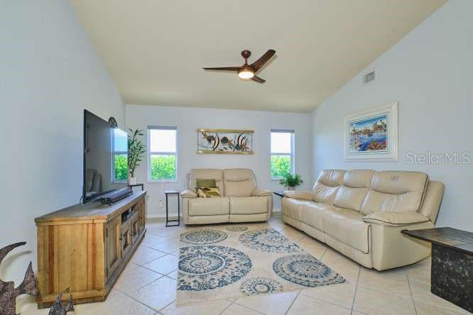 844 NE 6TH AVE, CAPE CORAL, FL — photo 28