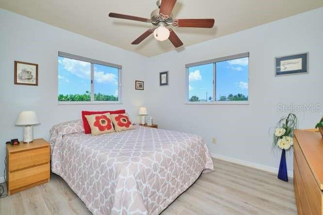 844 NE 6TH AVE, CAPE CORAL, FL — photo 35