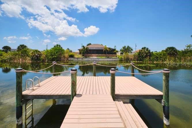 844 NE 6TH AVE, CAPE CORAL, FL — photo 44