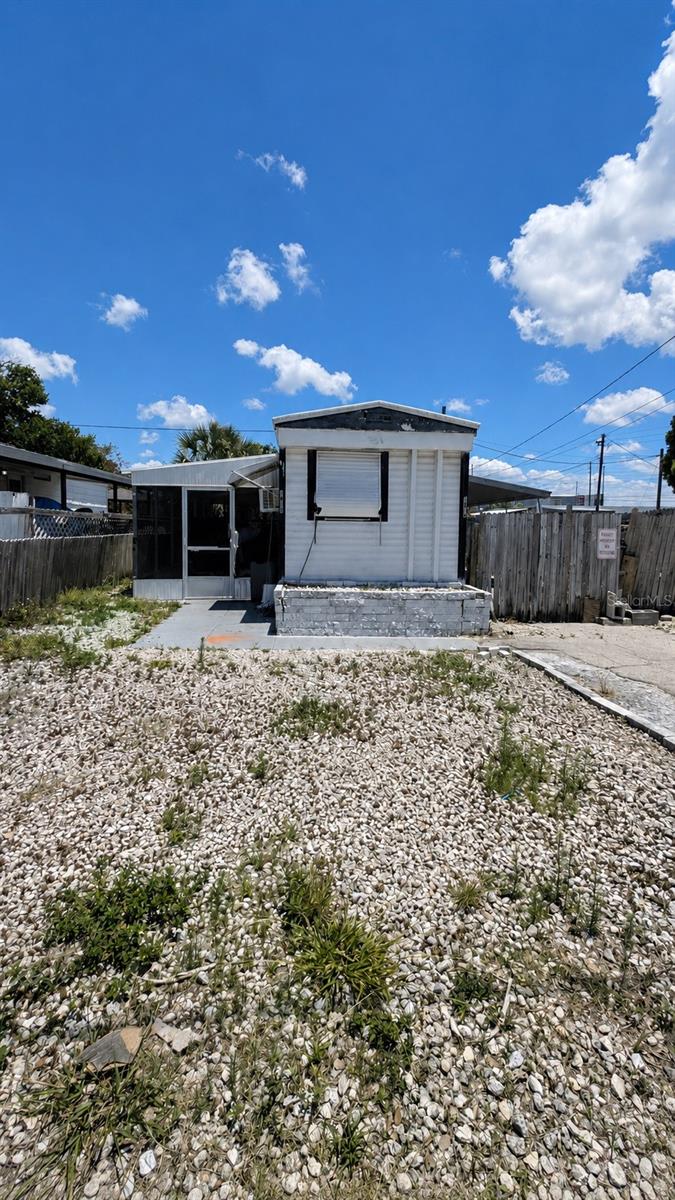 1810 HOLIDAY DR, HOLIDAY, FL