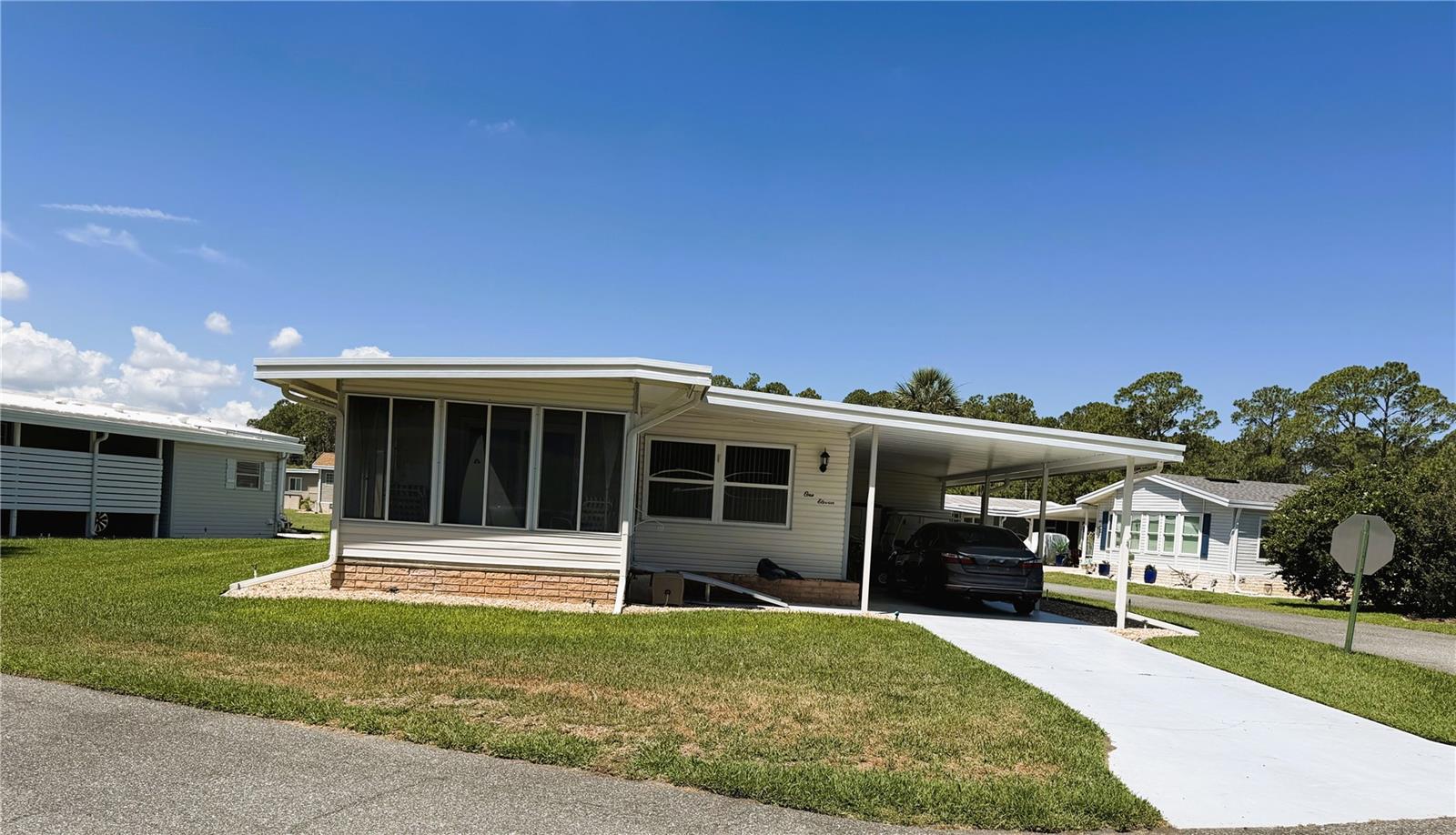 111 CHESTNUT ST, LEESBURG, FL
