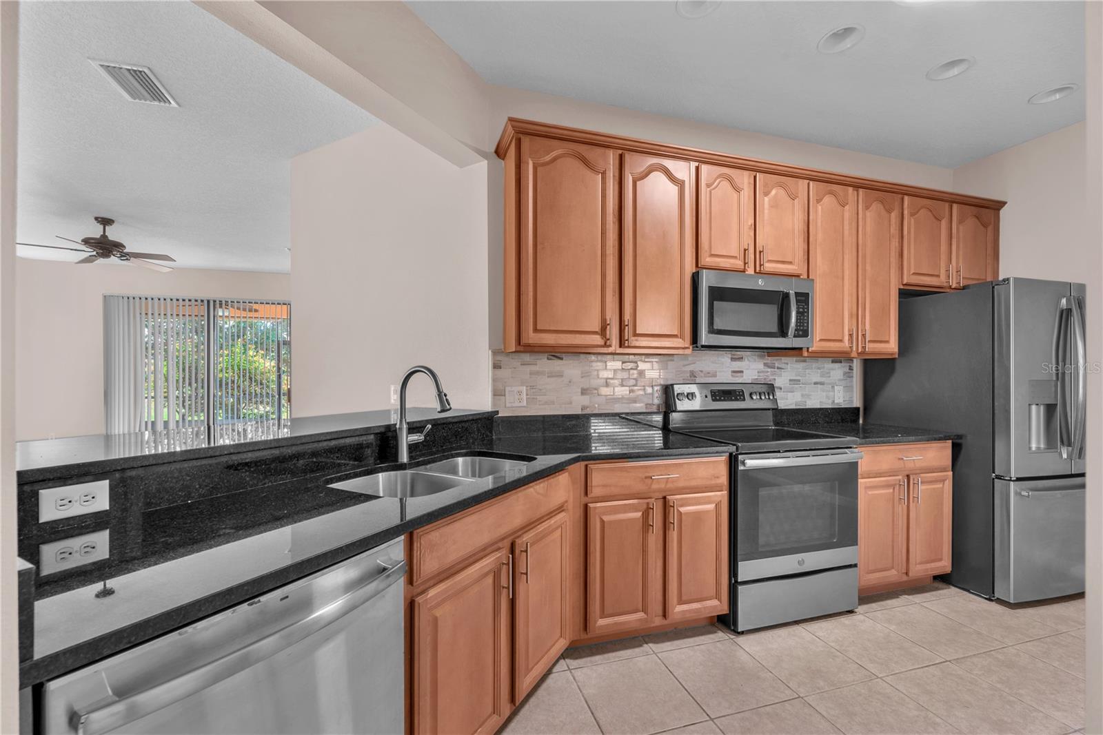107 SHELL FALLS DR, APOLLO BEACH, FL — photo 3