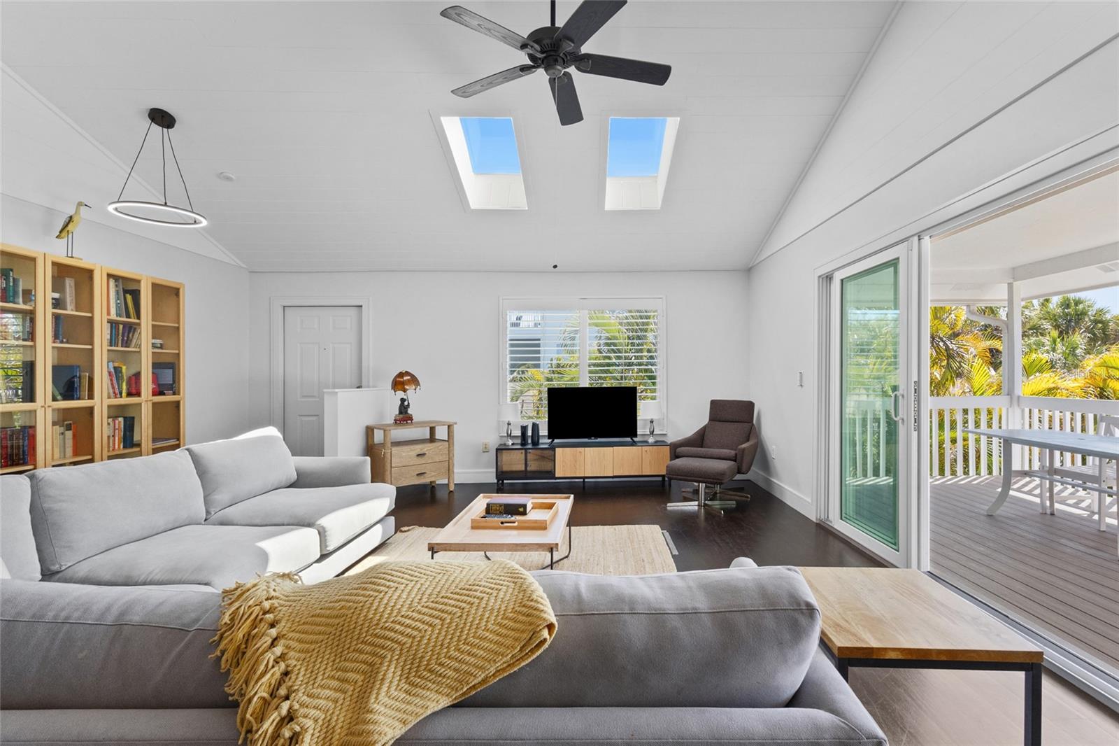 315 SPRING AVE, ANNA MARIA, FL — photo 10