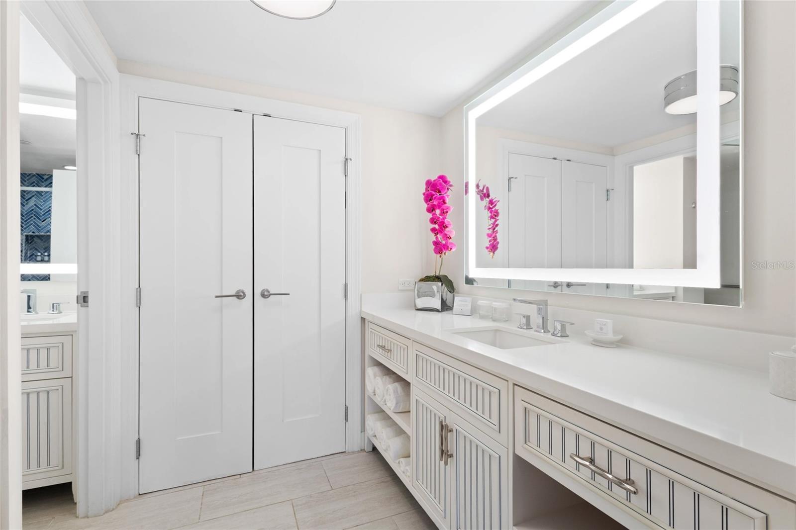 240 SANDS POINT RD #4104, LONGBOAT KEY, FL — photo 17