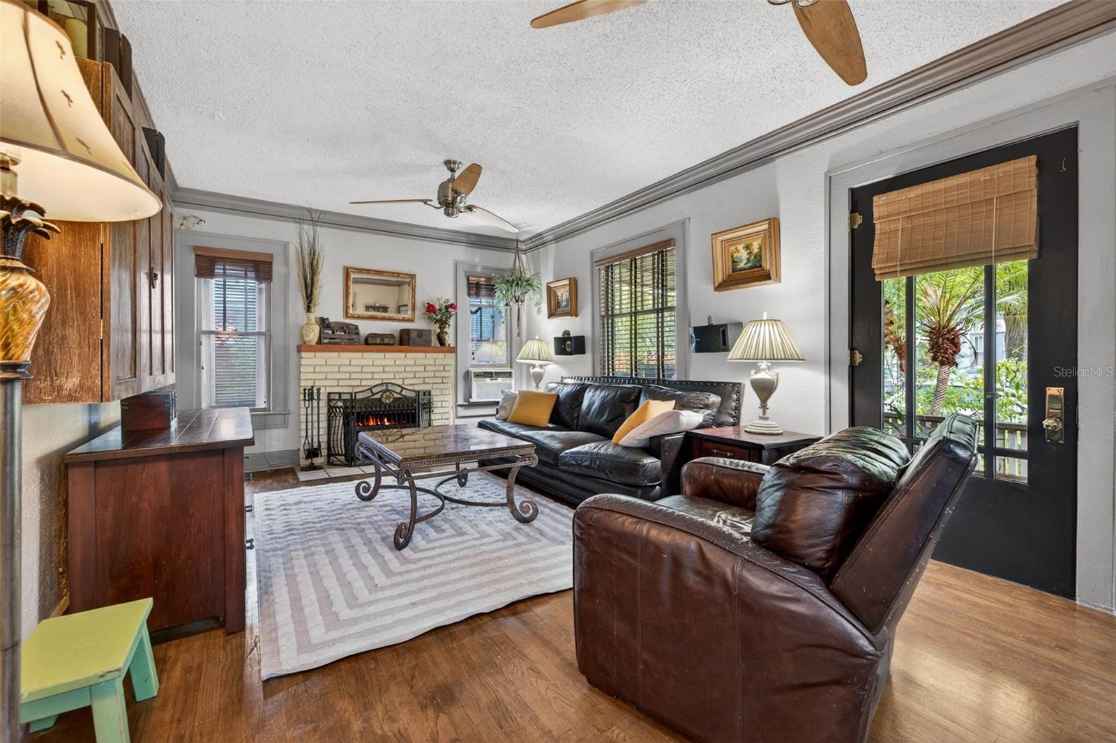 652 8TH AVE N, ST PETERSBURG, FL — photo 4