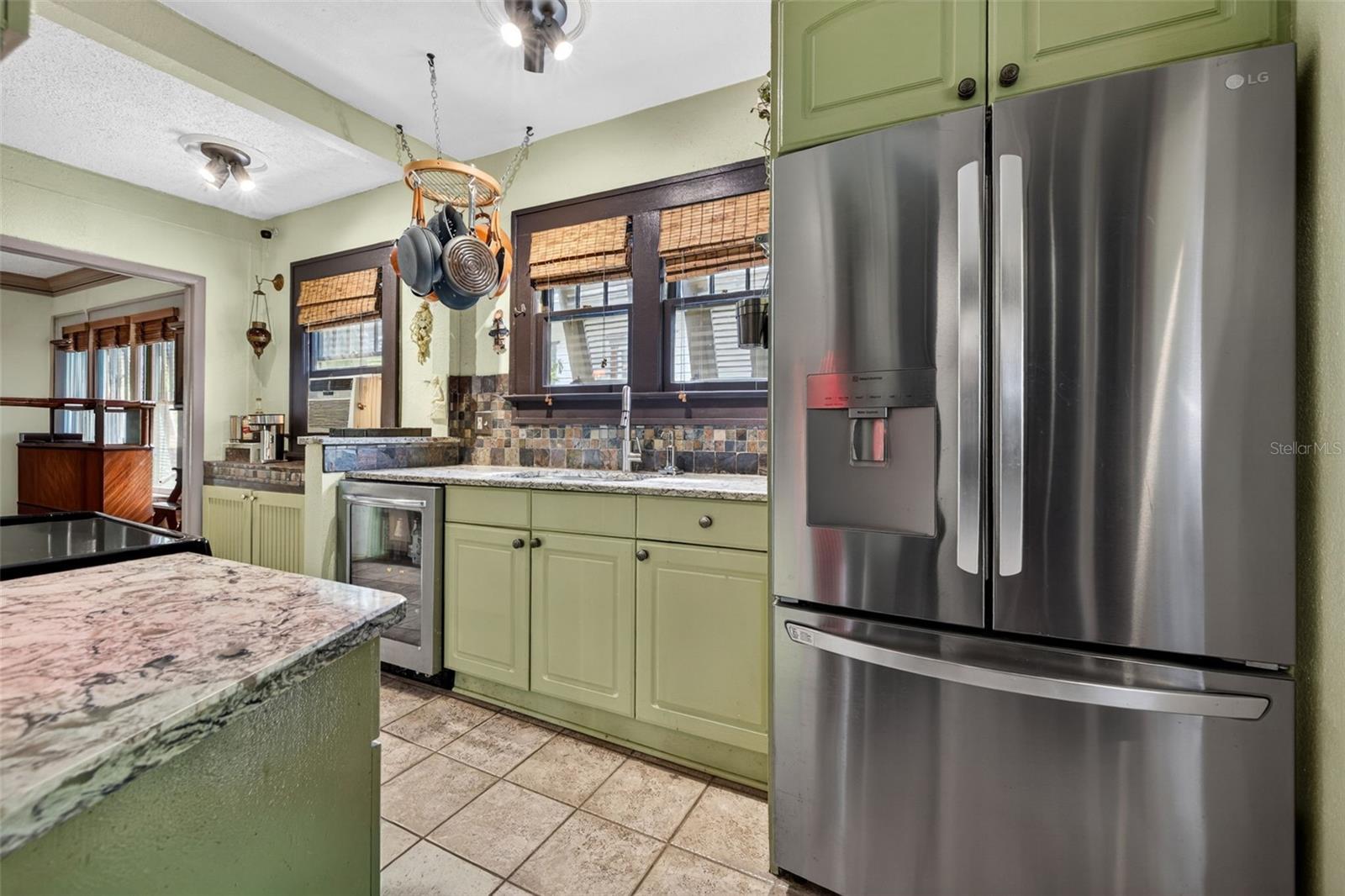 652 8TH AVE N, ST PETERSBURG, FL — photo 12