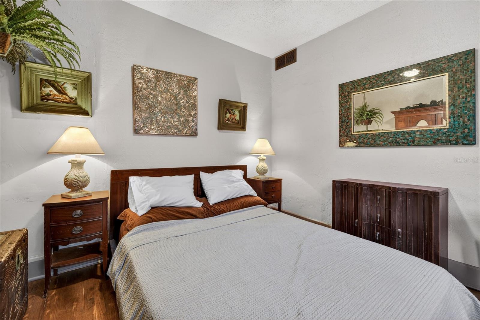652 8TH AVE N, ST PETERSBURG, FL — photo 14