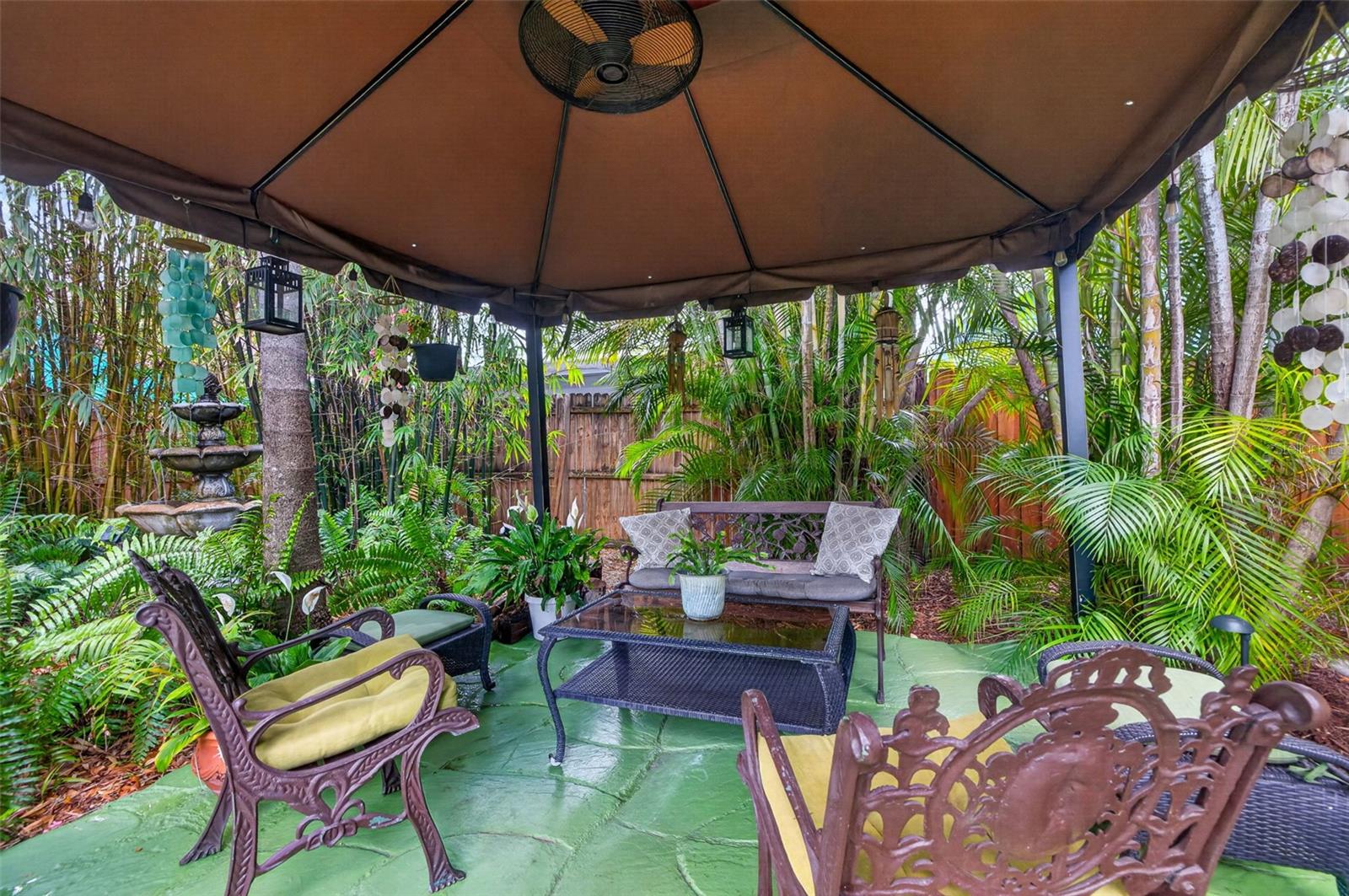 652 8TH AVE N, ST PETERSBURG, FL — photo 23