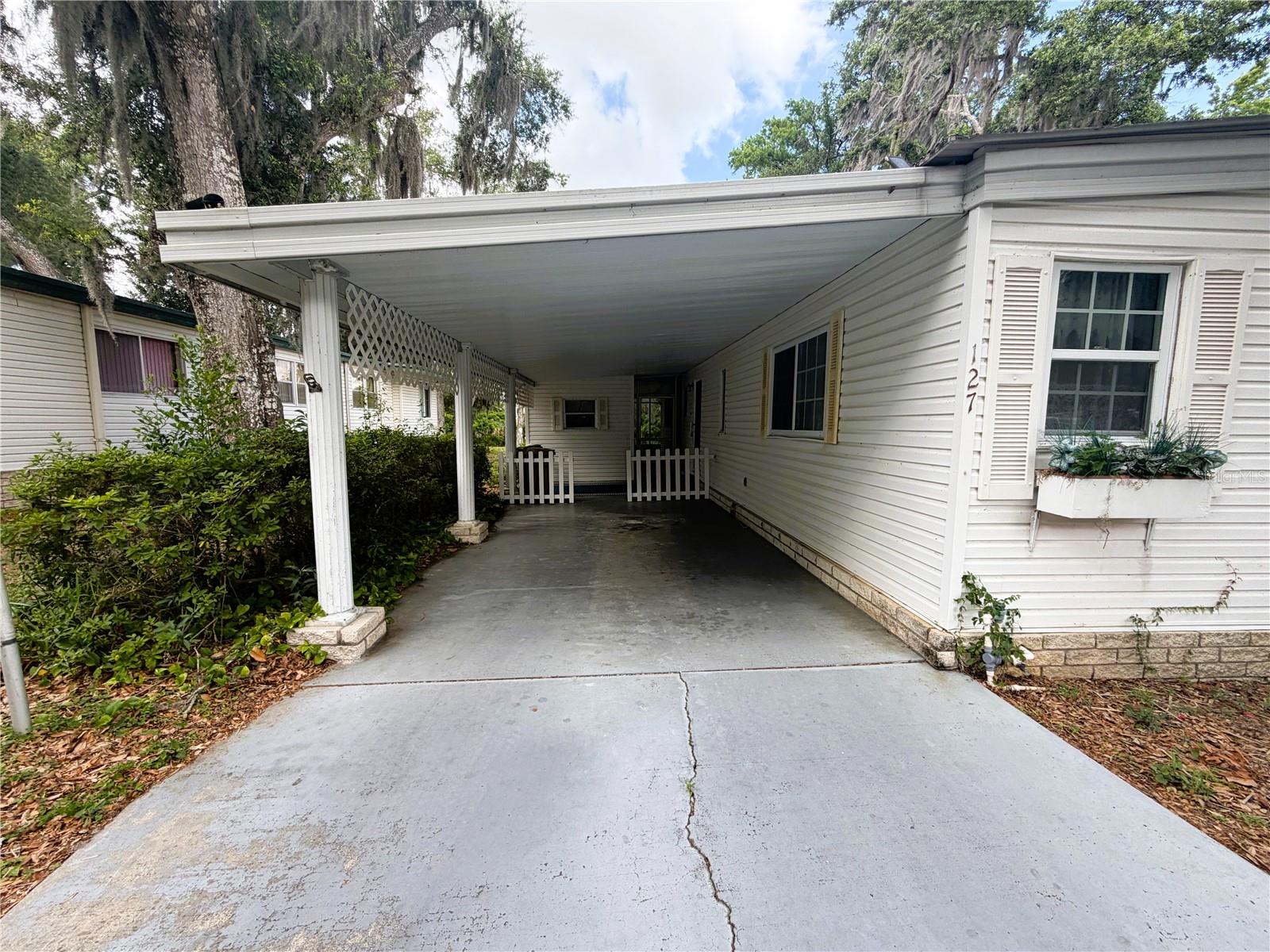 127 ROYAL PALM DR, LEESBURG, FL — photo 9