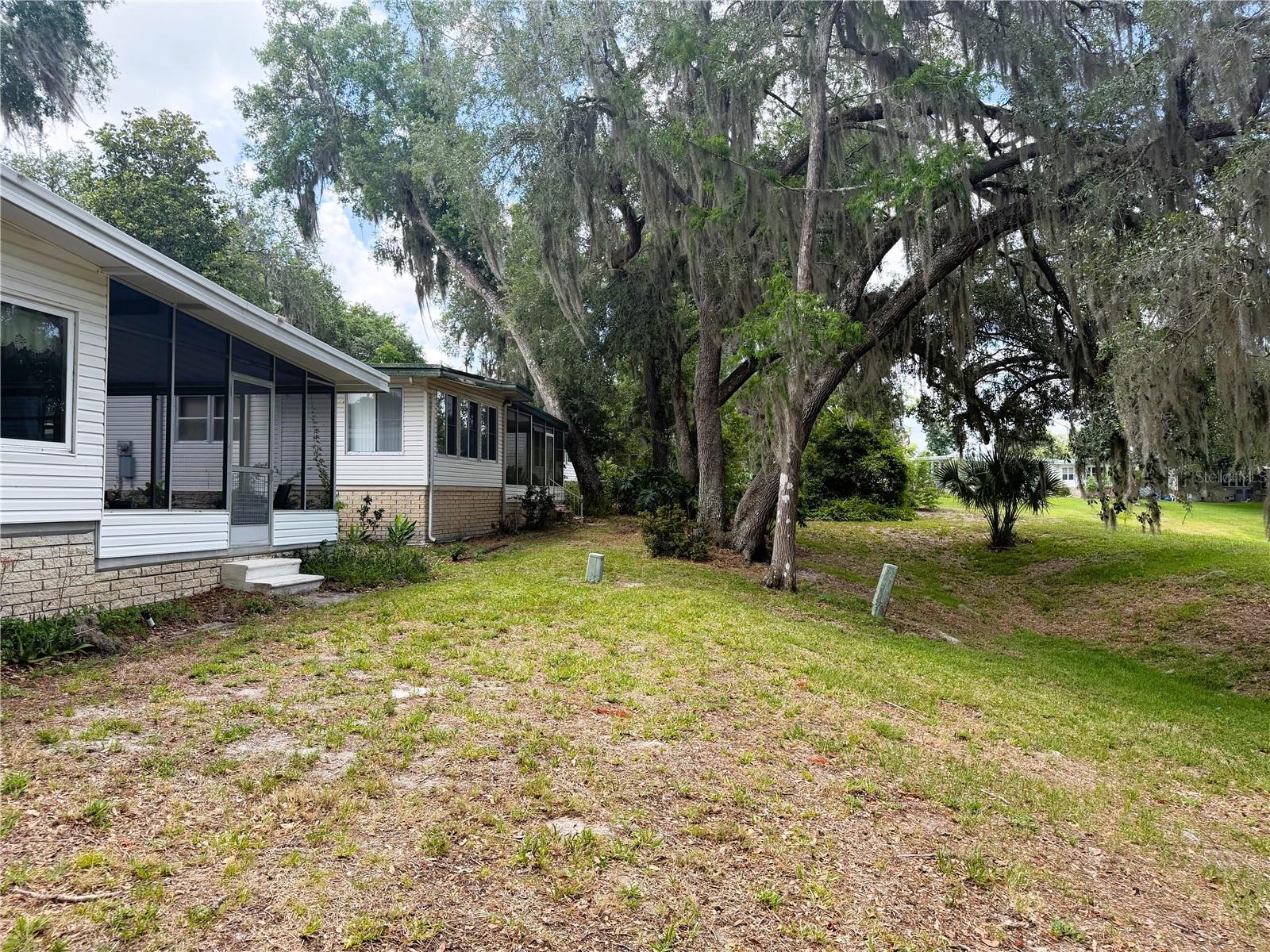 127 ROYAL PALM DR, LEESBURG, FL — photo 102