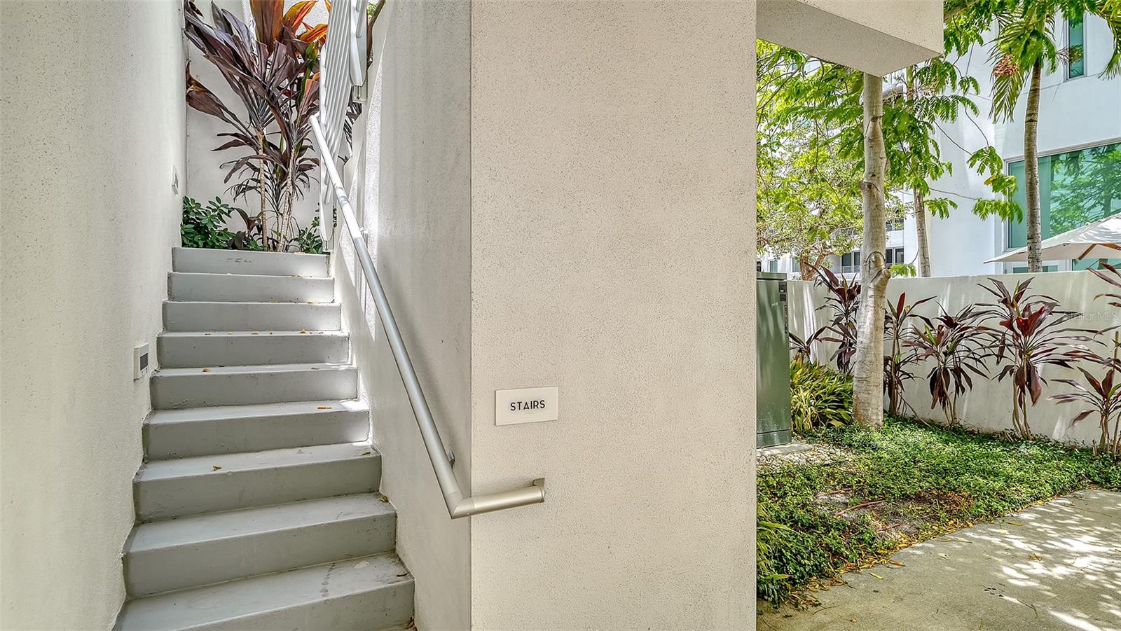 1350 5TH STREET #106, SARASOTA, FL — photo 32