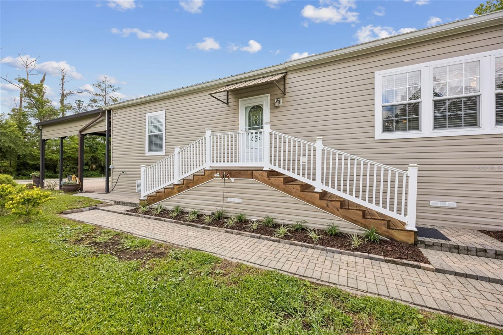 329 PARADISE CIR, SATSUMA, FL — photo 4