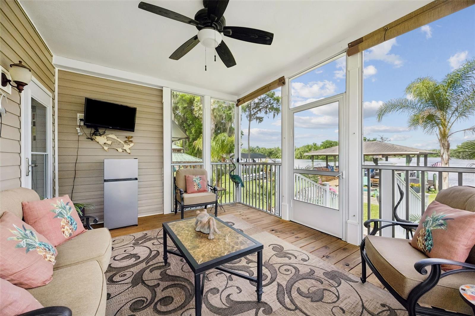 329 PARADISE CIR, SATSUMA, FL — photo 23