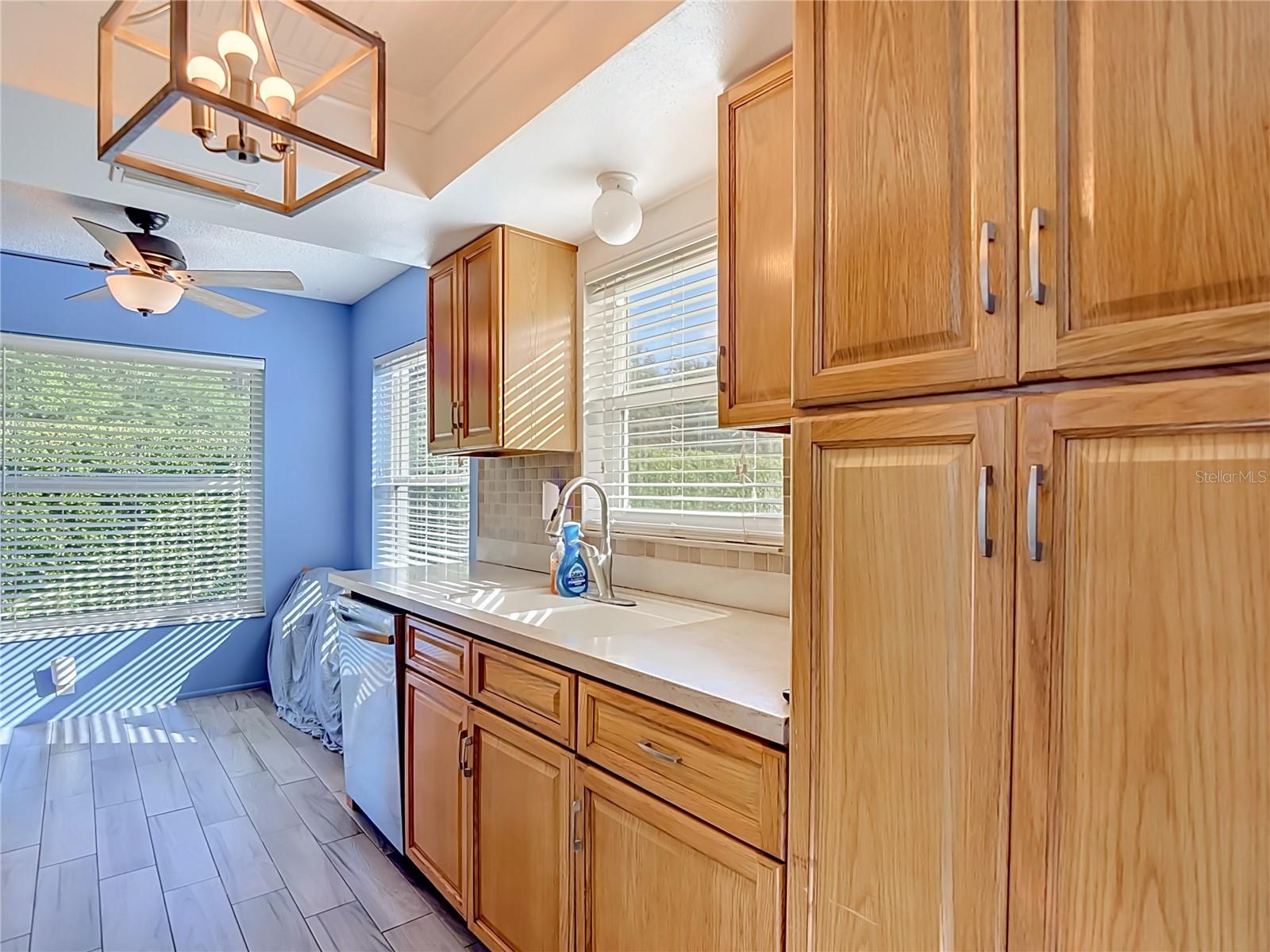 11543 ORLEANS LN, PORT RICHEY, FL — photo 9