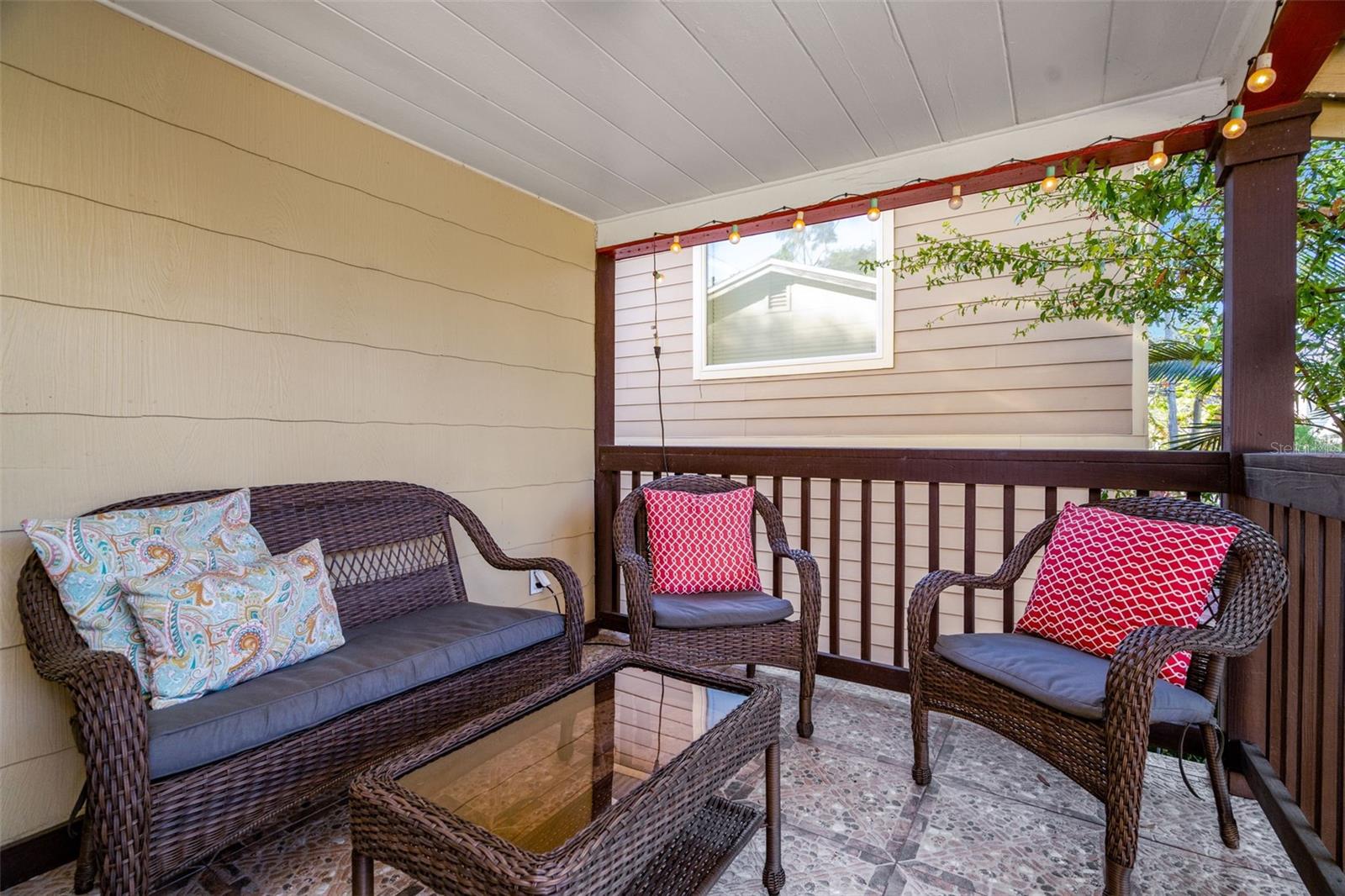 826 11TH AVE S #Apt 1, ST PETERSBURG, FL — photo 2