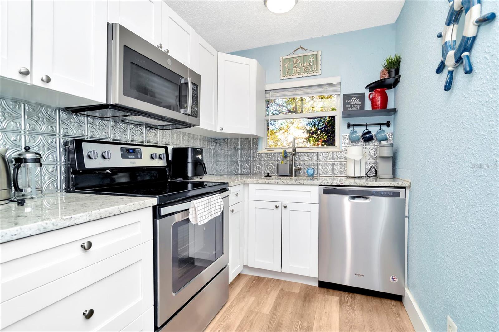 826 11TH AVE S #Apt 1, ST PETERSBURG, FL — photo 12