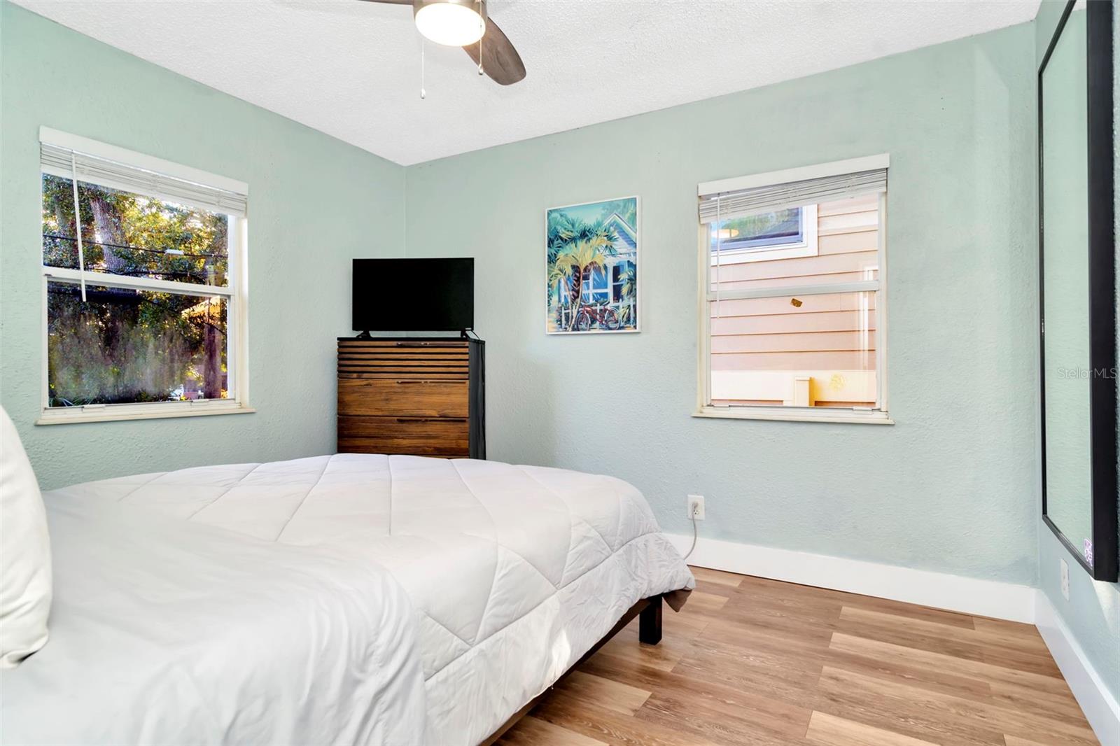 826 11TH AVE S #Apt 1, ST PETERSBURG, FL — photo 16