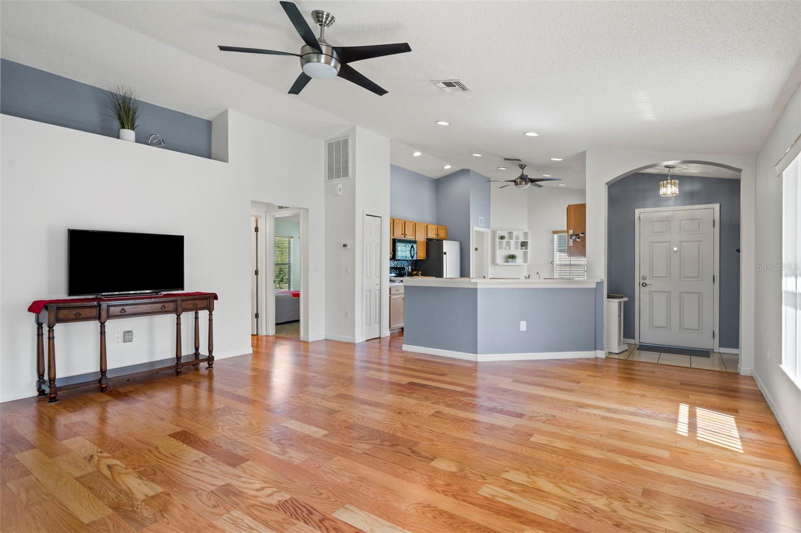 11078 HEATHROW AVE, SPRING HILL, FL — photo 8