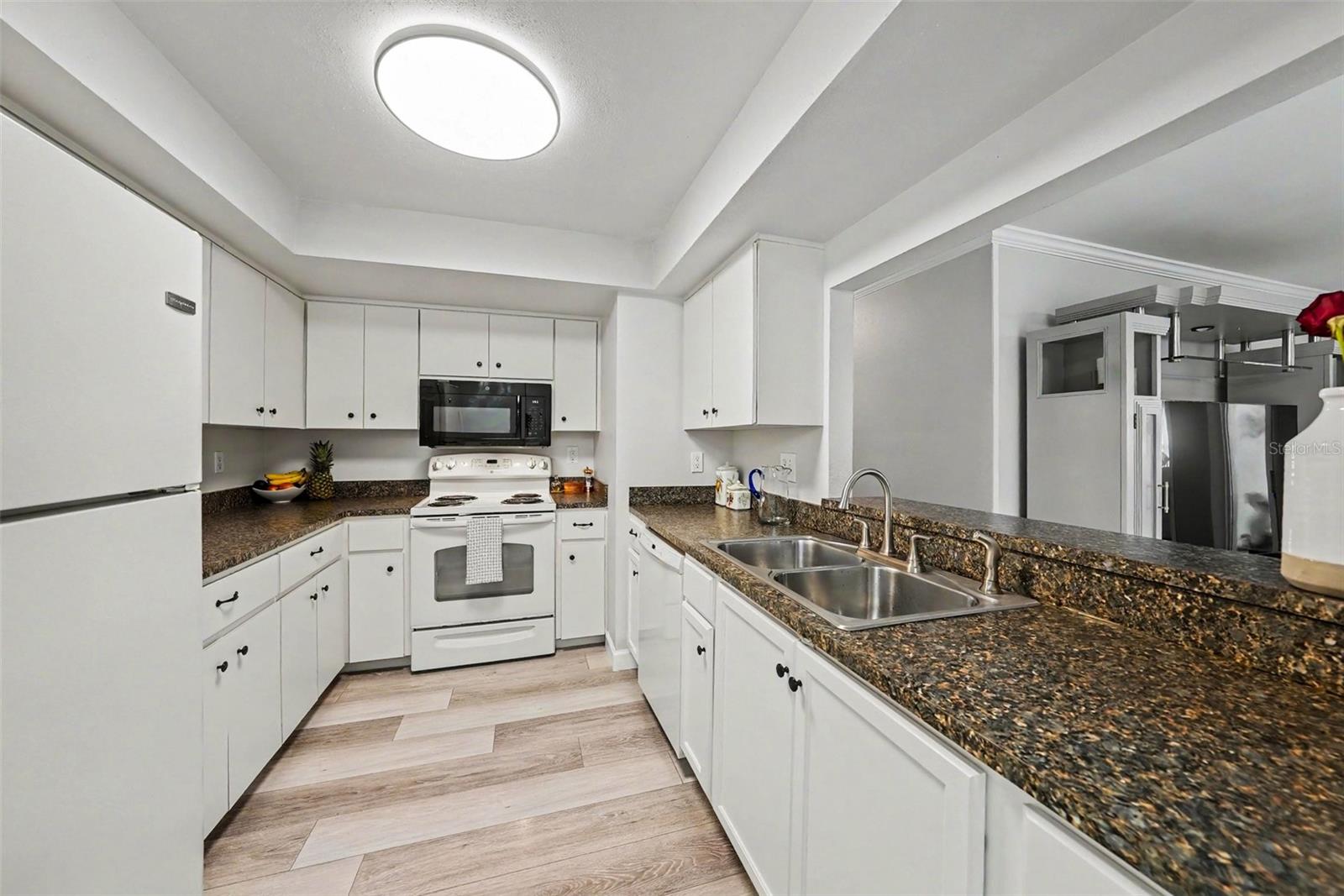 9204 GOLF VIEW DR, NEW PORT RICHEY, FL — photo 9
