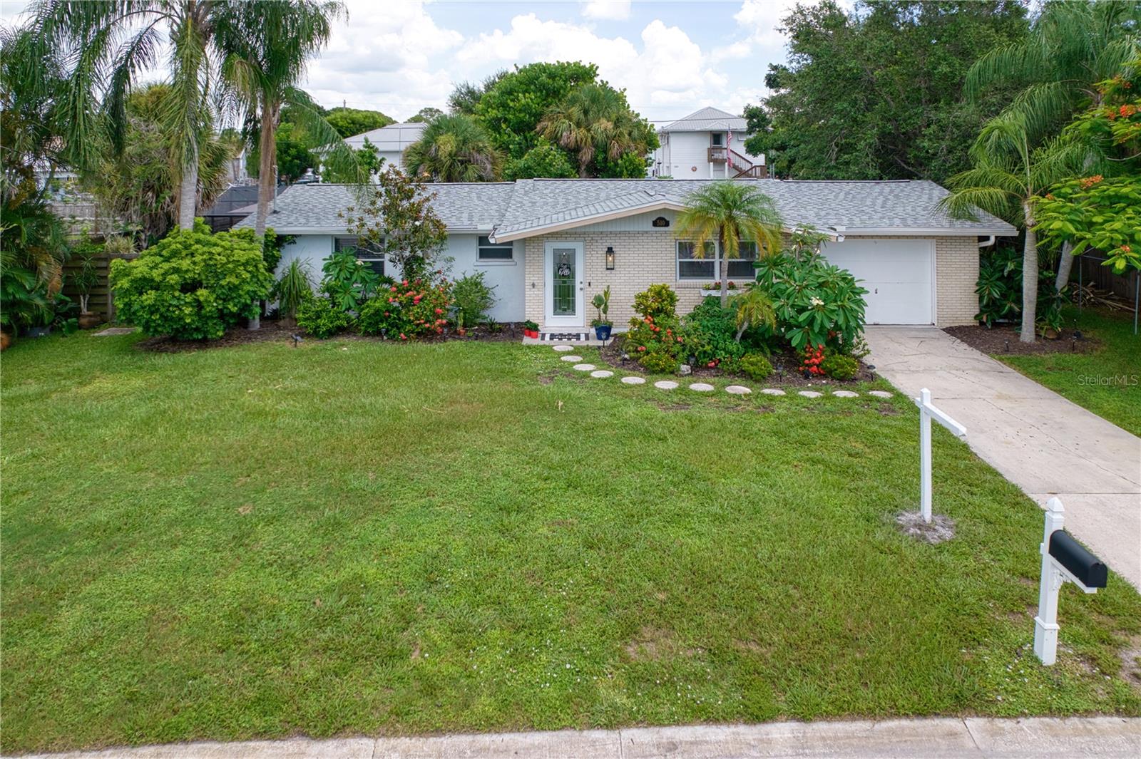 510 DONA DR, NOKOMIS, FL