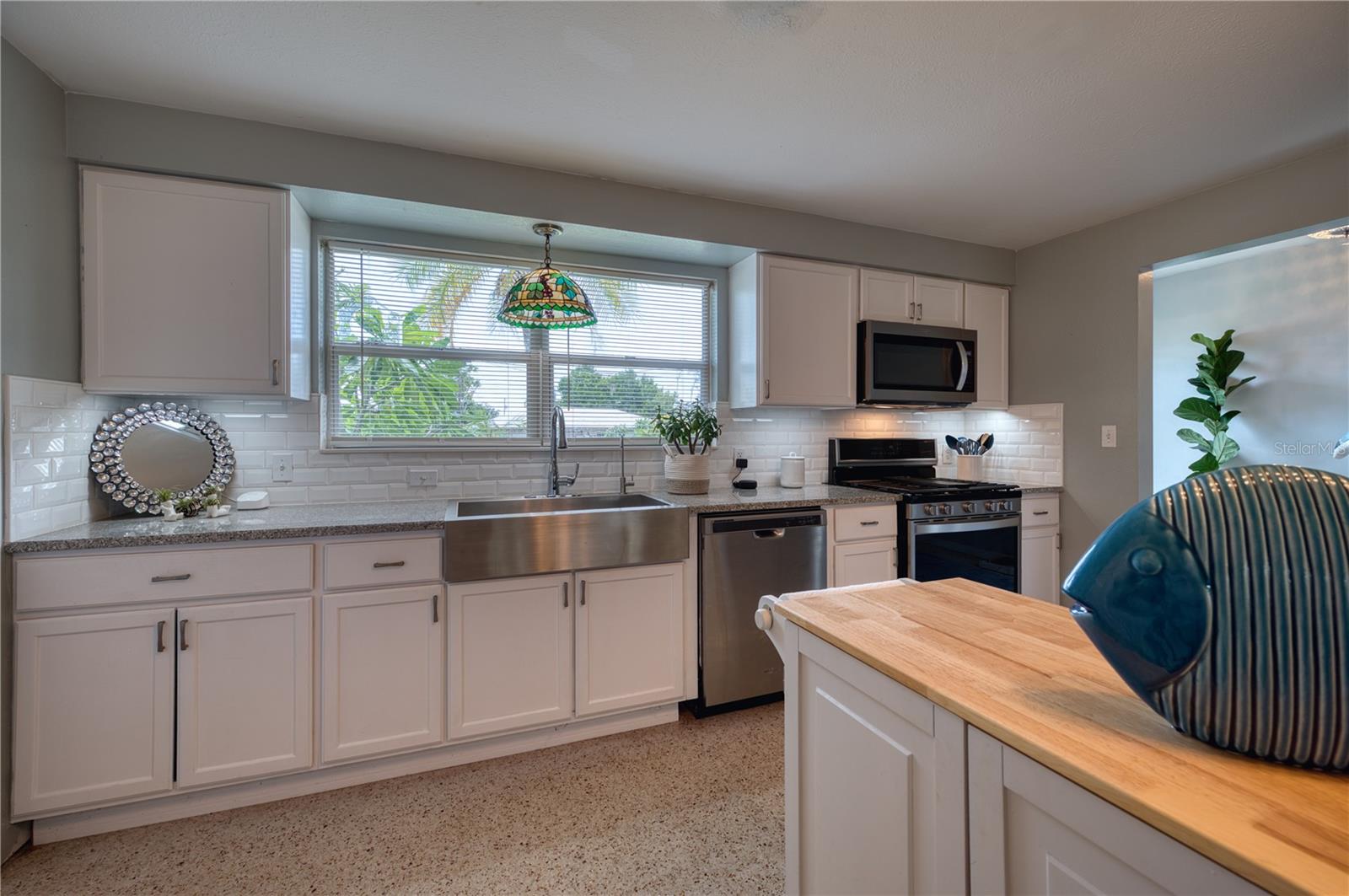 510 DONA DR, NOKOMIS, FL — photo 8