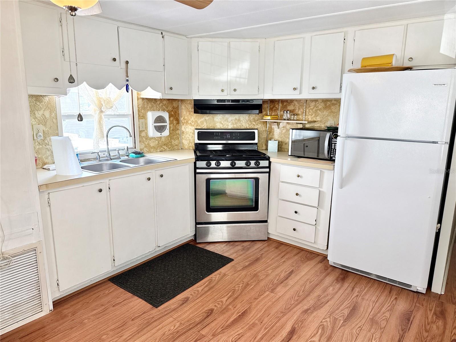 425 MOUNT PINEY AVE NE #681, ST PETERSBURG, FL — photo 6