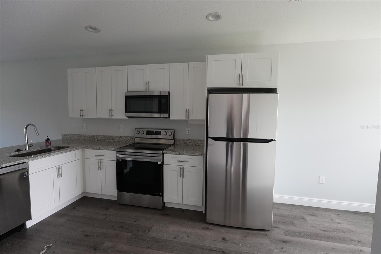 17196 BONNIE AVE, PORT CHARLOTTE, FL — photo 6