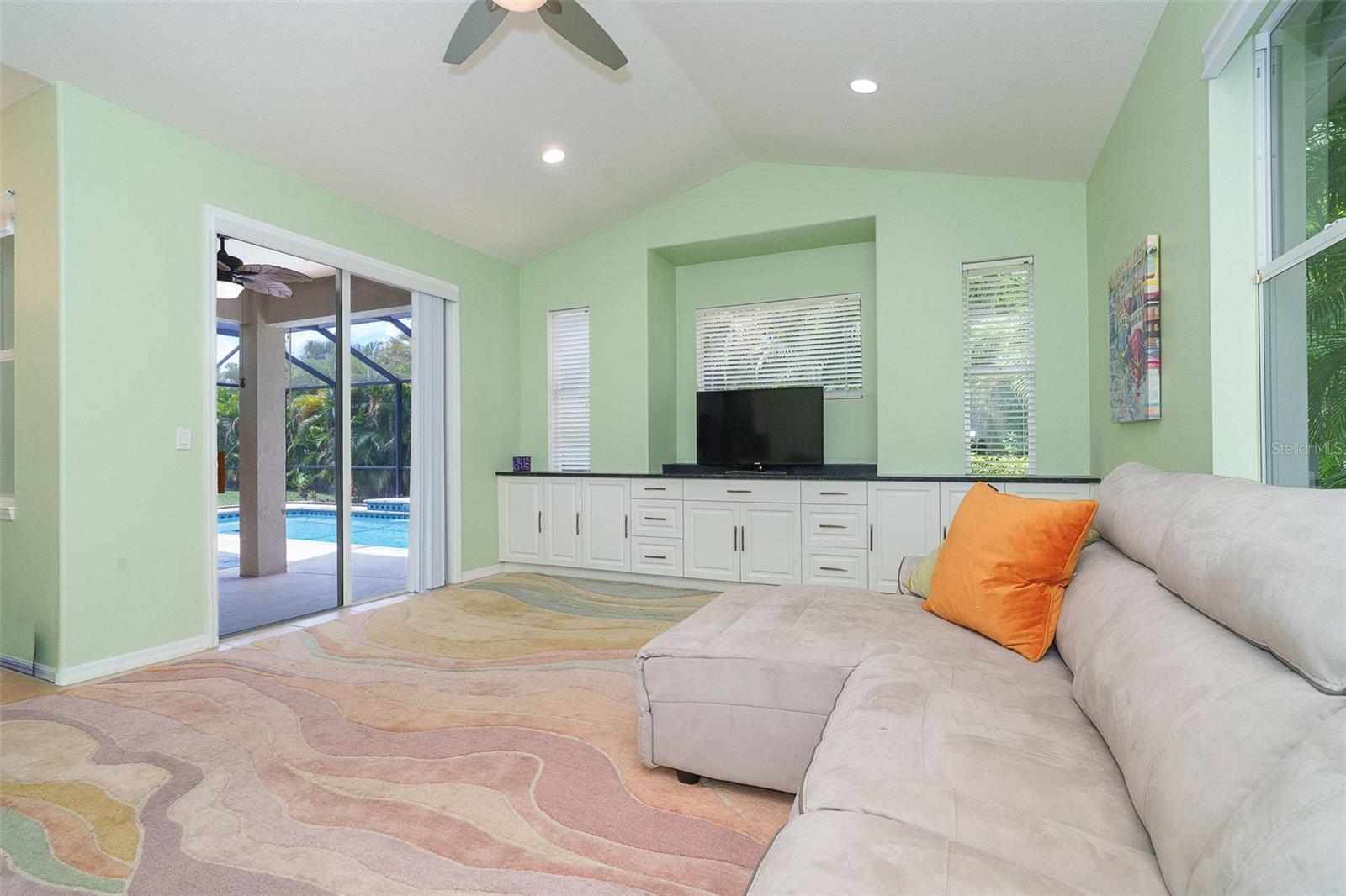 122 CLEAR LAKE DR, ENGLEWOOD, FL — photo 24