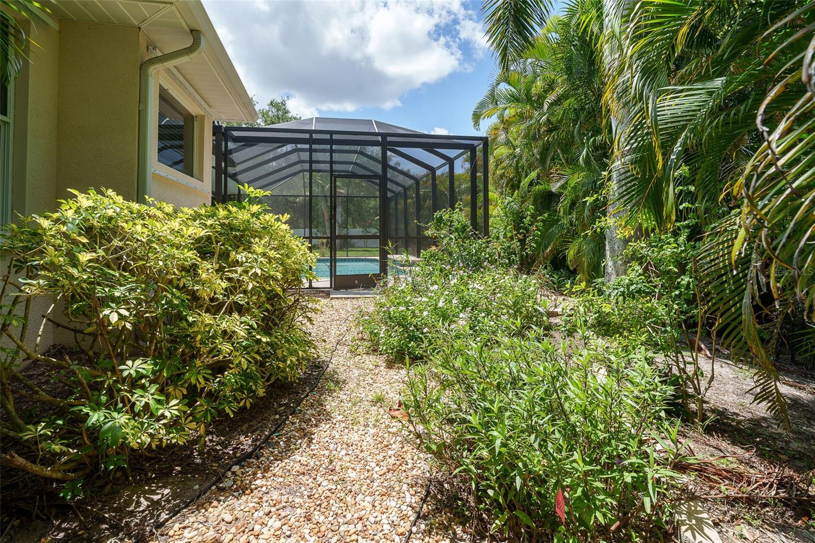 122 CLEAR LAKE DR, ENGLEWOOD, FL — photo 46