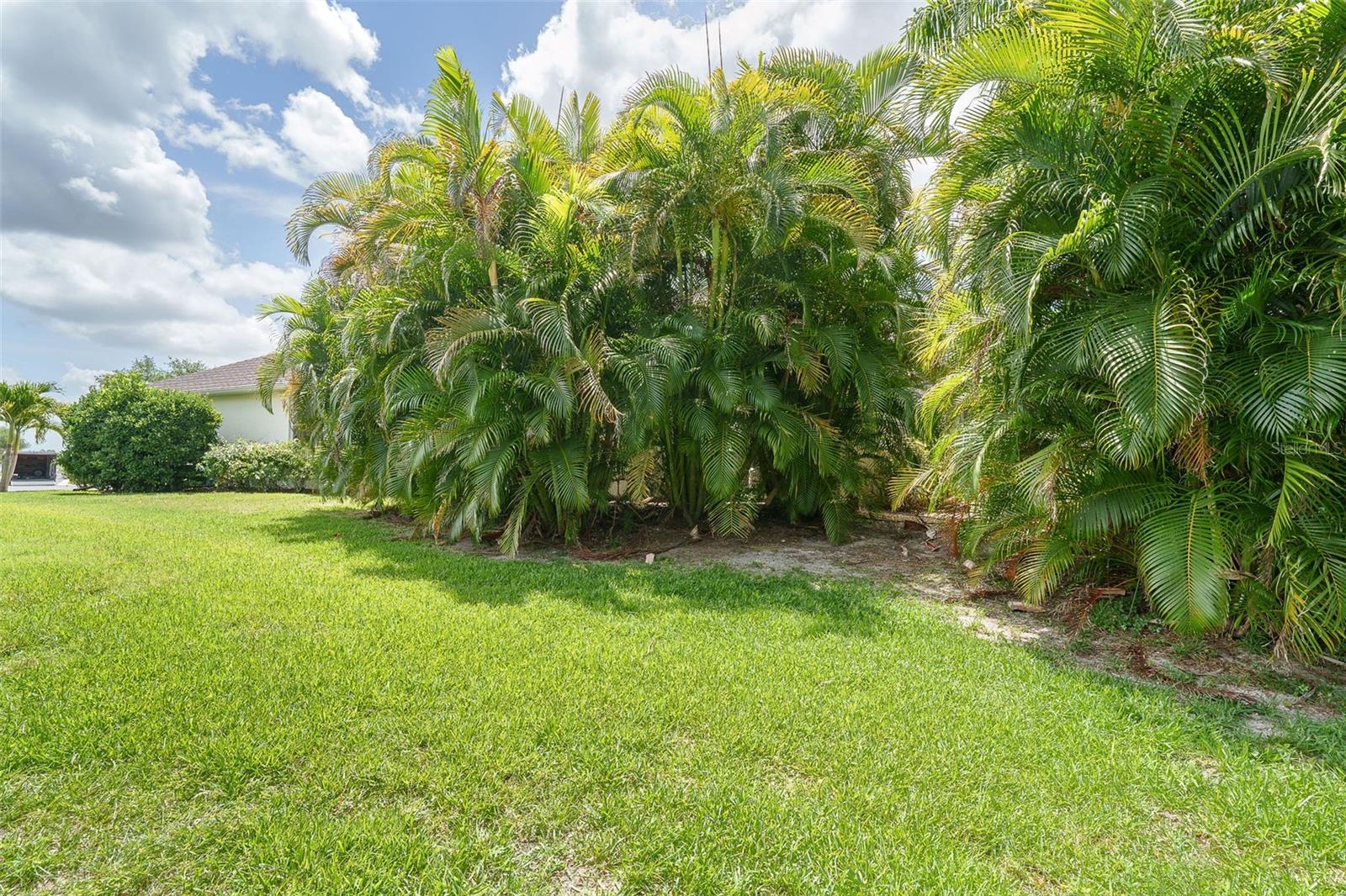 122 CLEAR LAKE DR, ENGLEWOOD, FL — photo 47