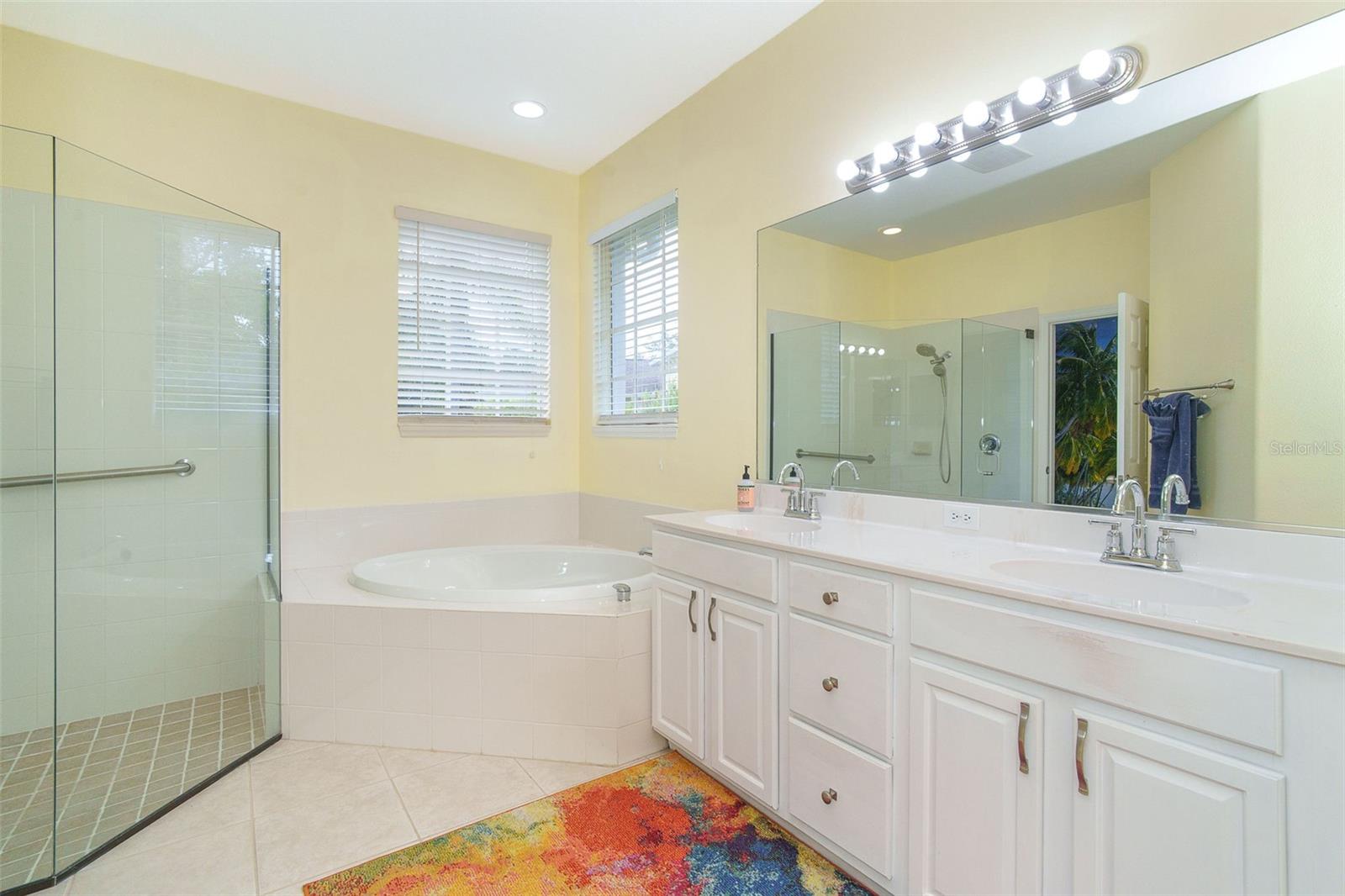 122 CLEAR LAKE DR, ENGLEWOOD, FL — photo 54