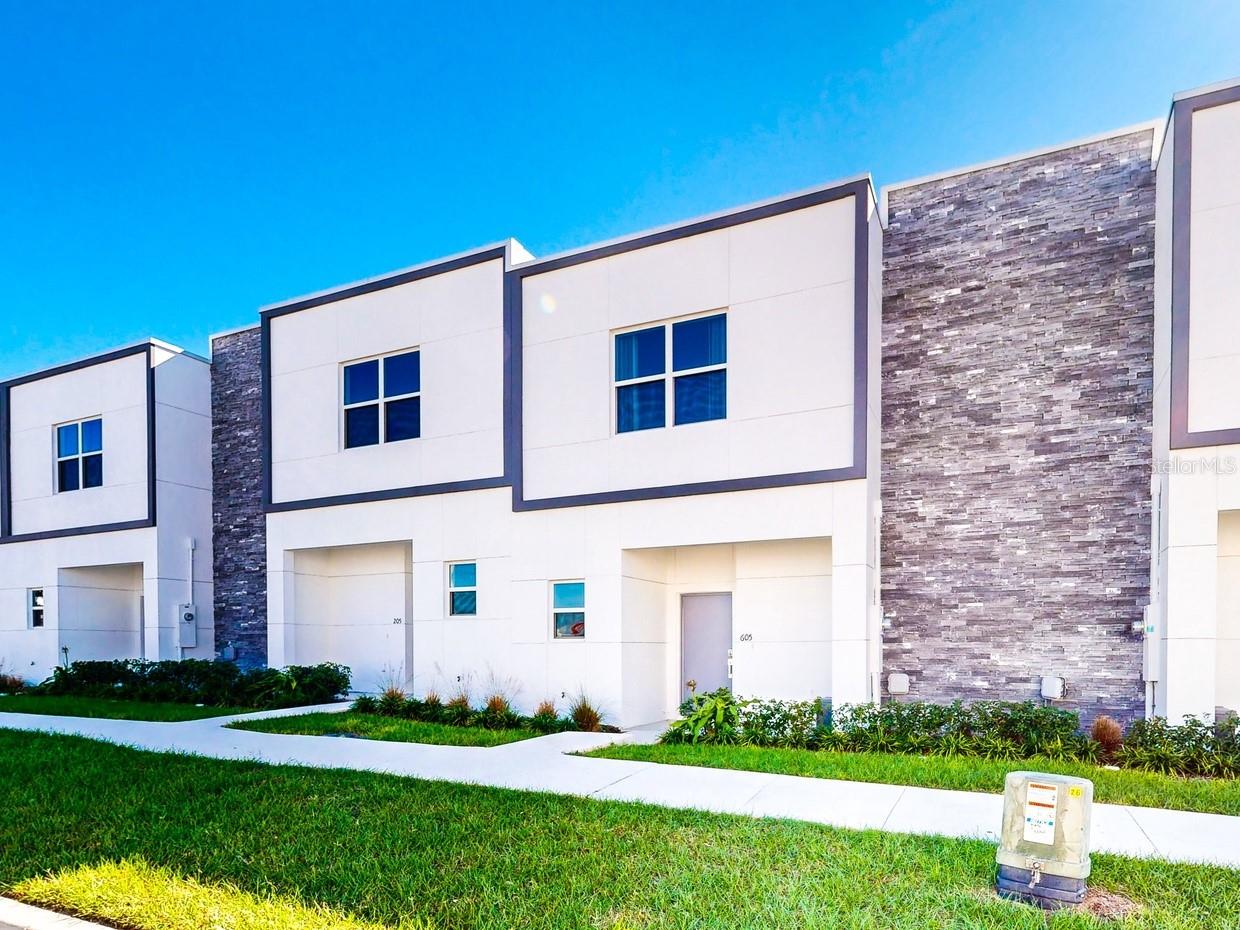 605 TRIKOMO DR, DAVENPORT, FL
