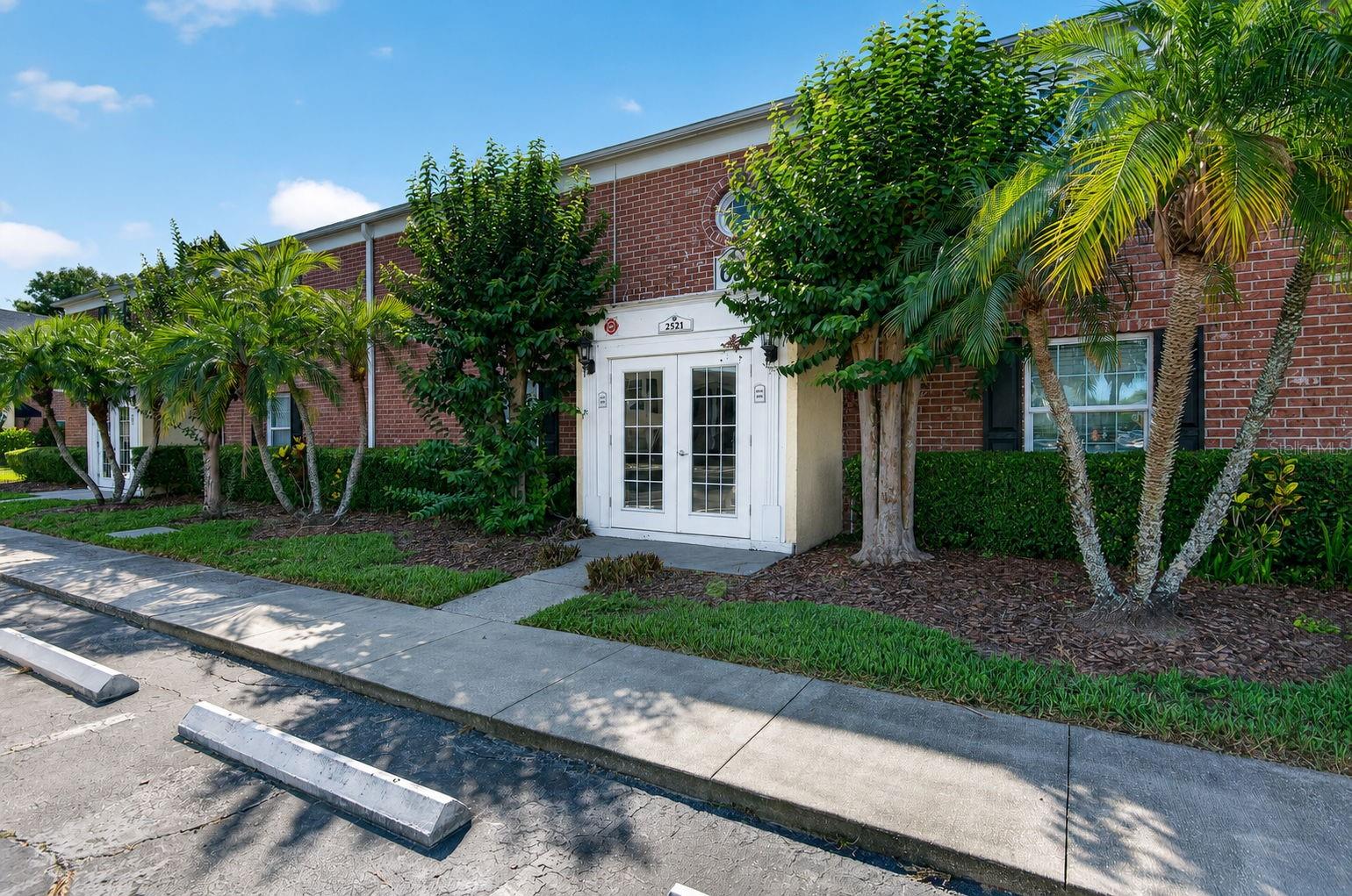 2521 CEDAR CYPRESS CT #101, TAMPA, FL — photo 2