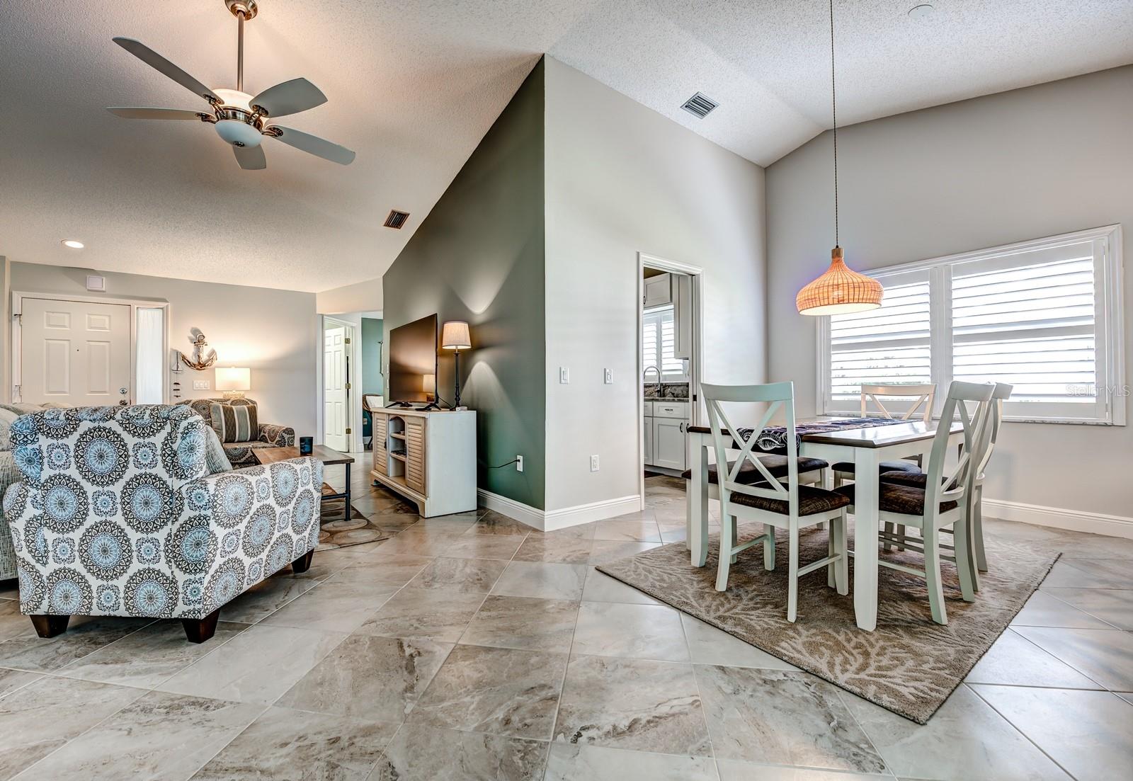 130 SOUTHAMPTON PL #360, VENICE, FL — photo 7