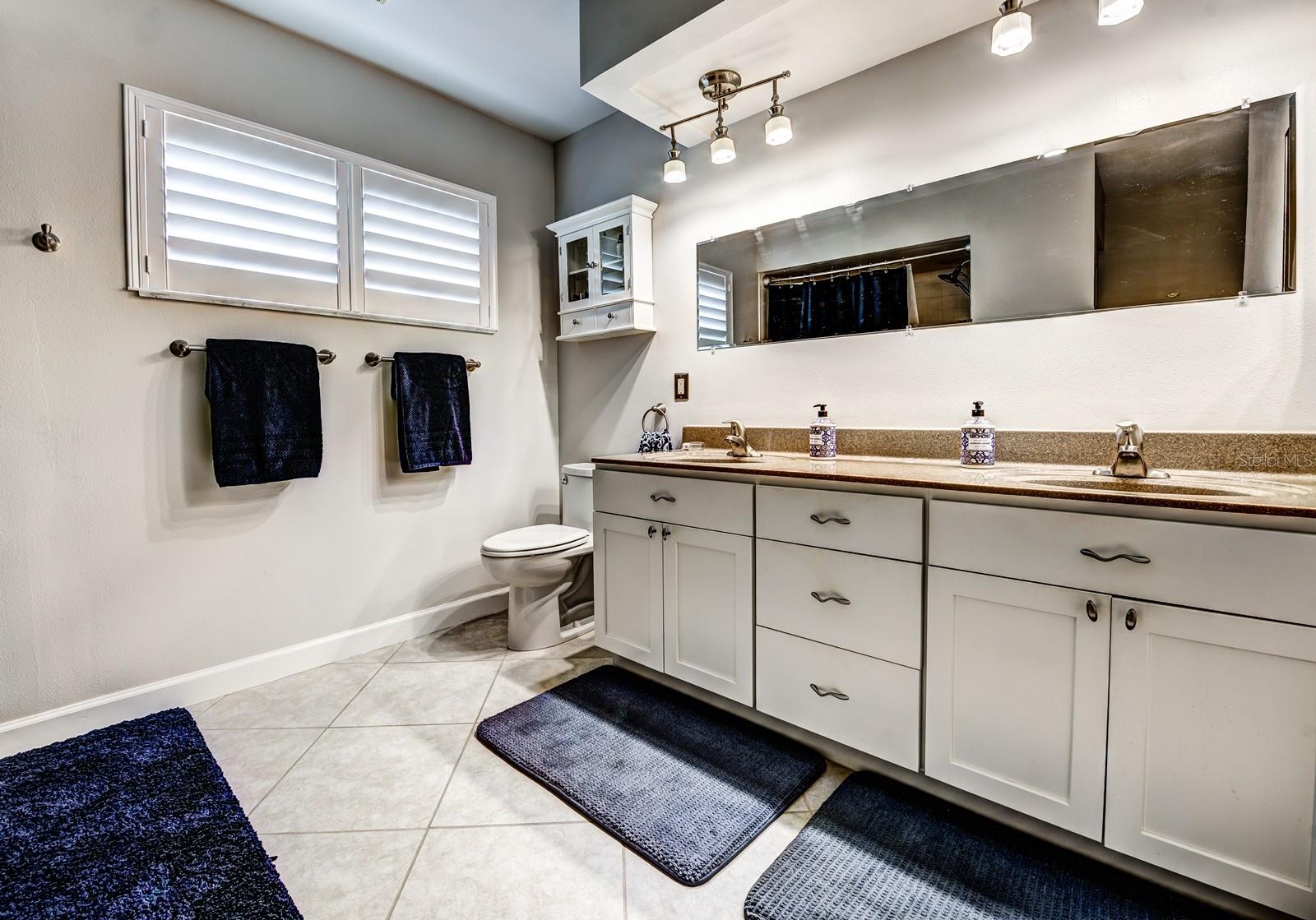 130 SOUTHAMPTON PL #360, VENICE, FL — photo 21