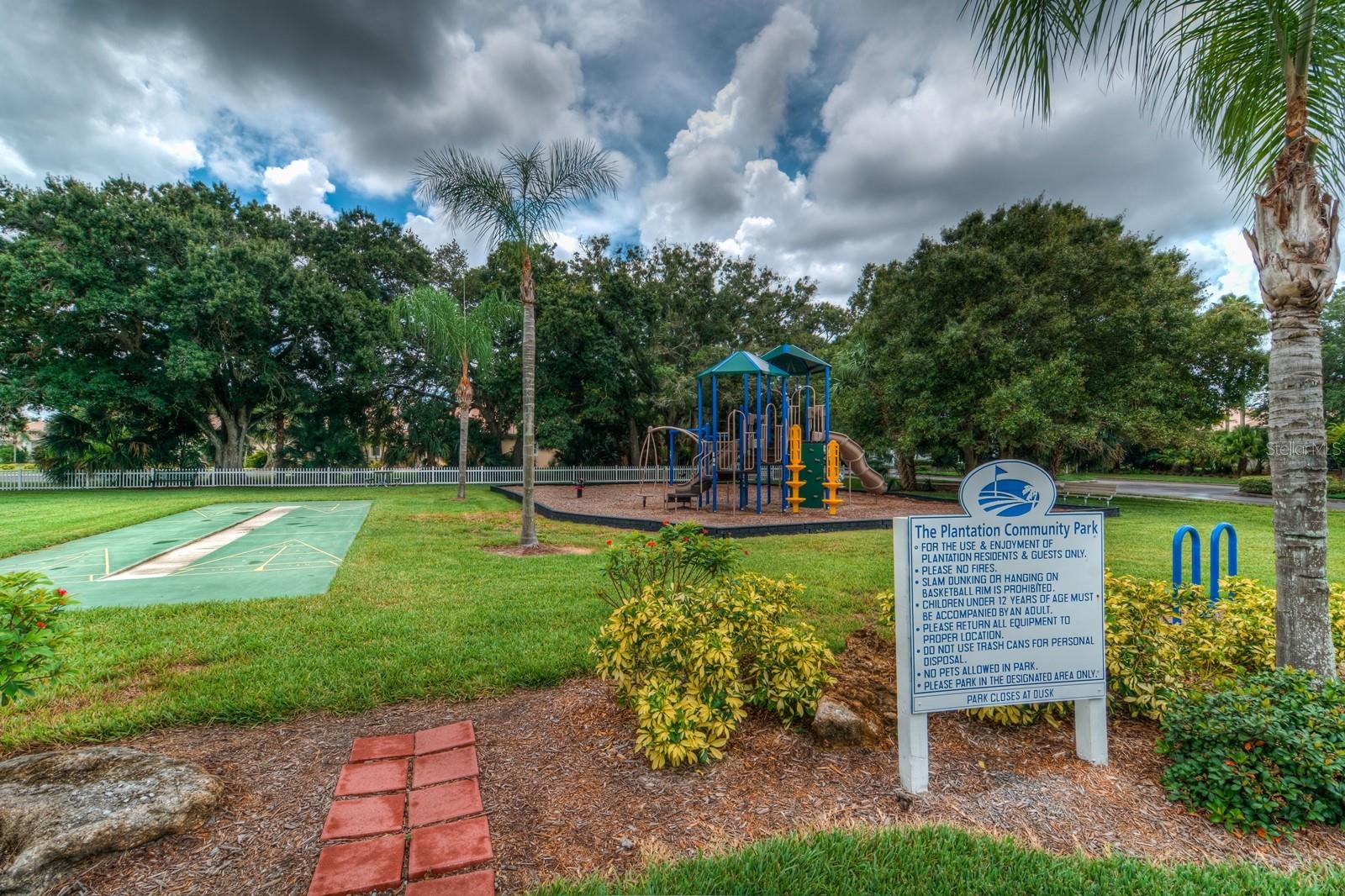 130 SOUTHAMPTON PL #360, VENICE, FL — photo 37