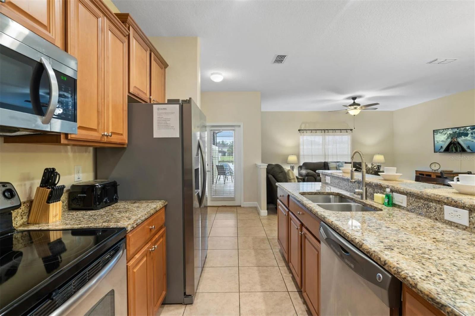 3071 BEACH PALM AVE, KISSIMMEE, FL — photo 8