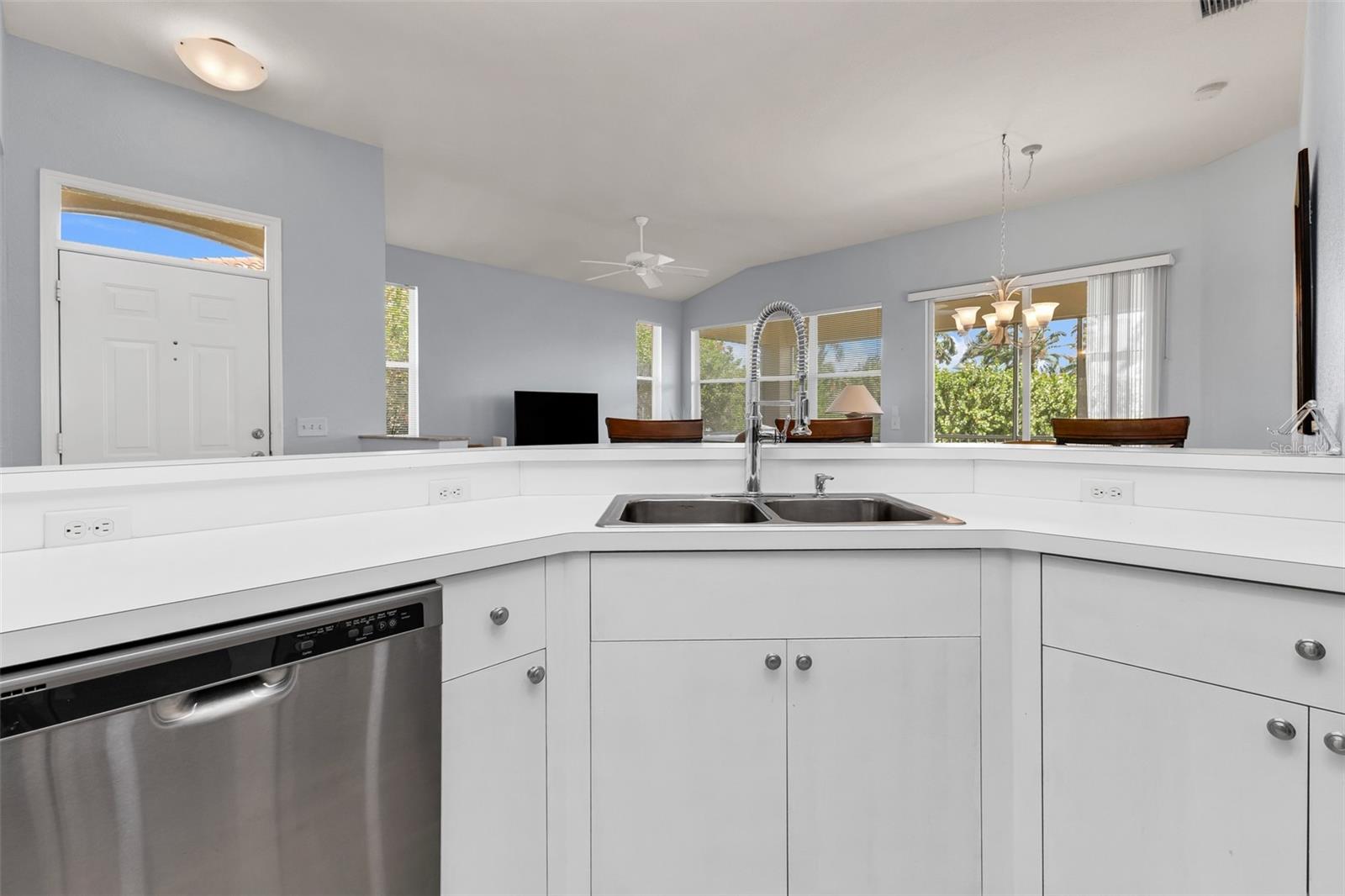 3181 MATECUMBE KEY RD #33, PUNTA GORDA, FL — photo 10