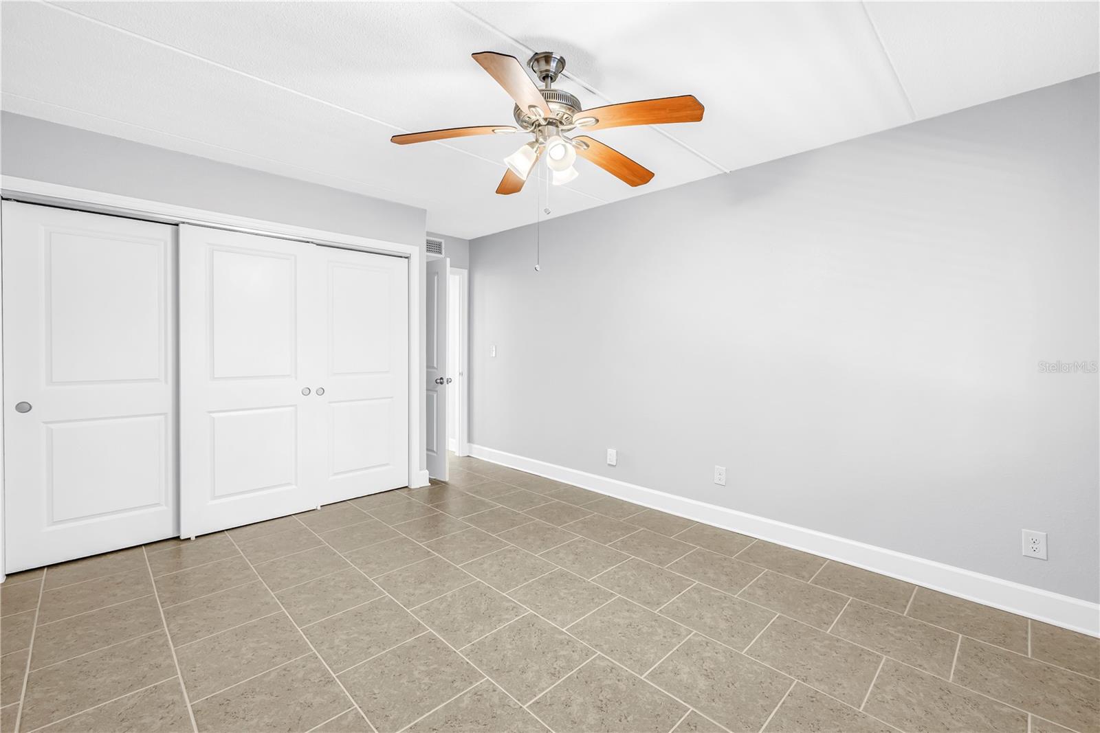 4435 1ST ST NE #104, ST PETERSBURG, FL — photo 16
