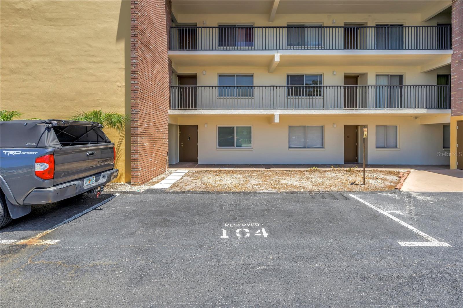 4435 1ST ST NE #104, ST PETERSBURG, FL — photo 21