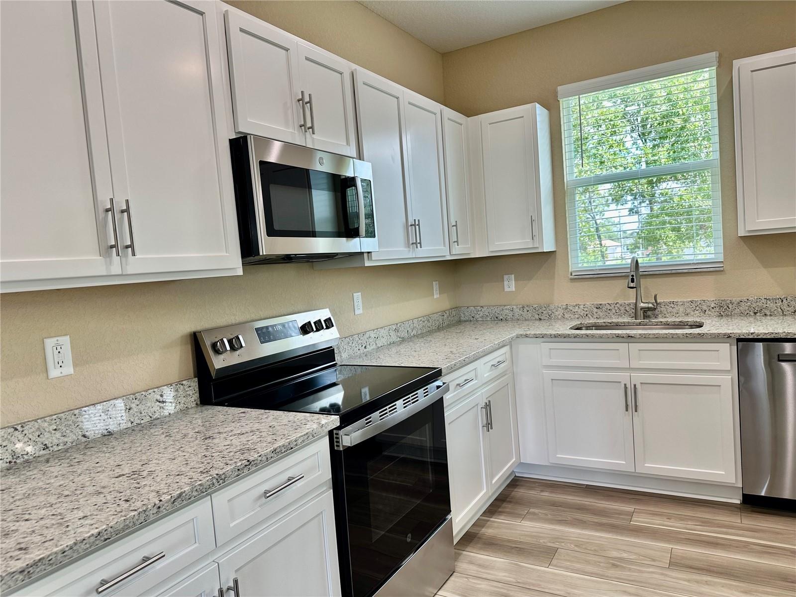 13075 HOUSE FINCH RD, WEEKI WACHEE, FL — photo 20