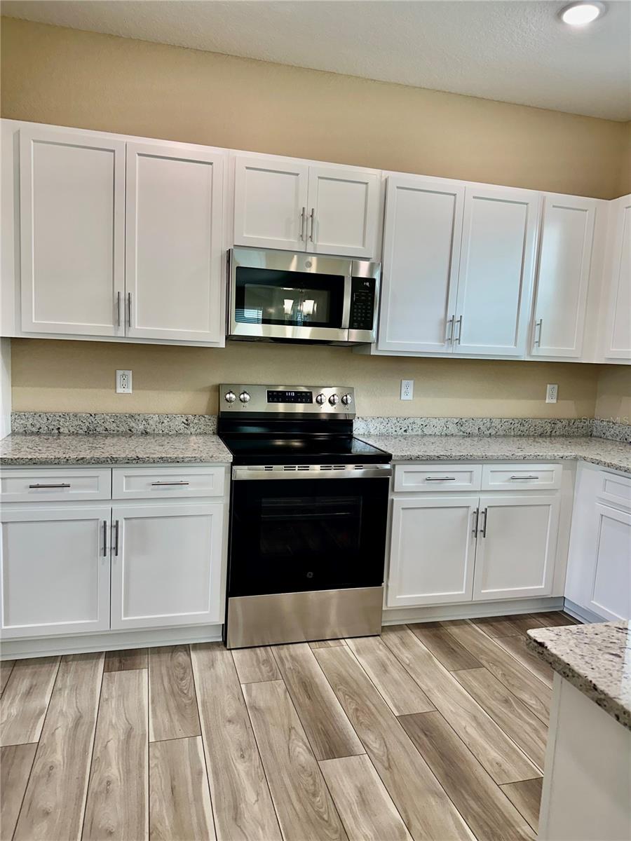 13075 HOUSE FINCH RD, WEEKI WACHEE, FL — photo 22
