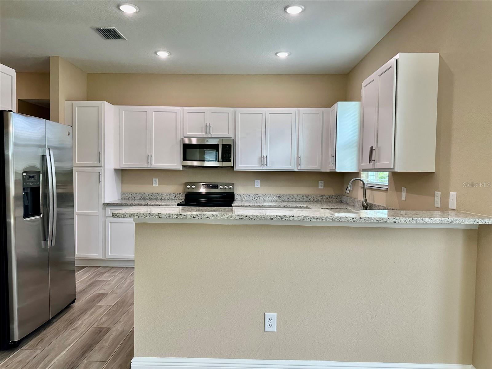 13075 HOUSE FINCH RD, WEEKI WACHEE, FL — photo 23