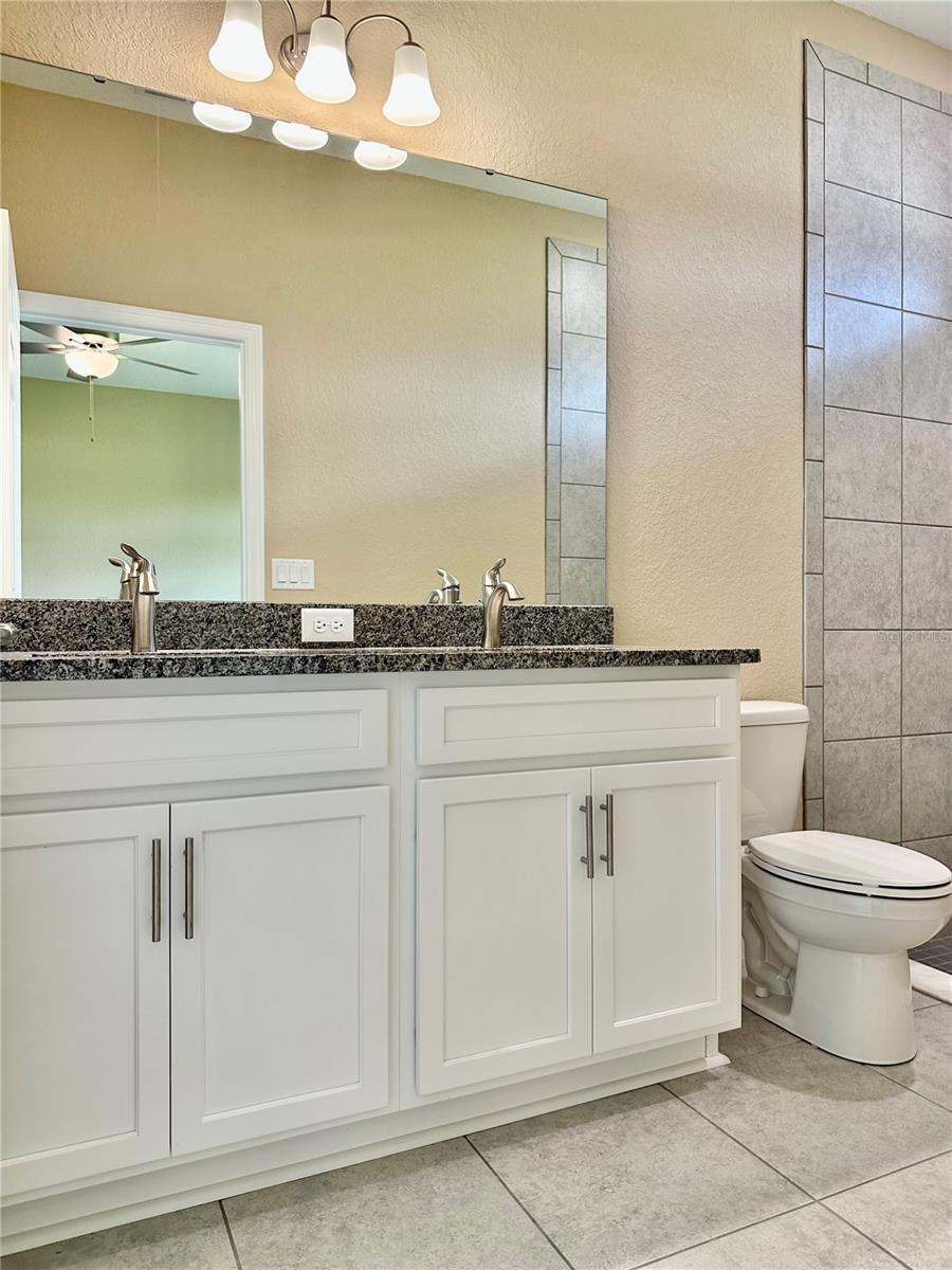 13075 HOUSE FINCH RD, WEEKI WACHEE, FL — photo 37