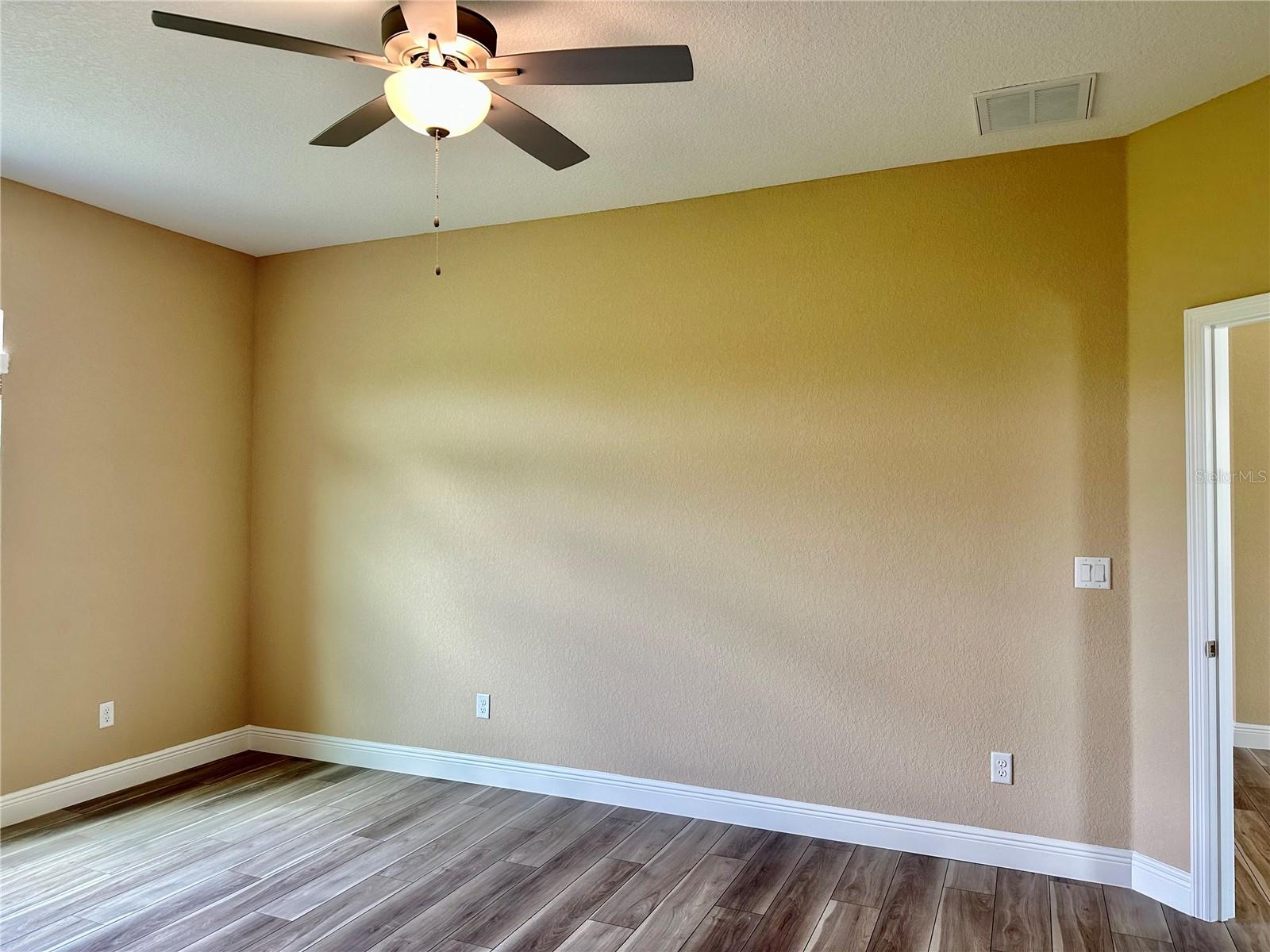 13075 HOUSE FINCH RD, WEEKI WACHEE, FL — photo 46